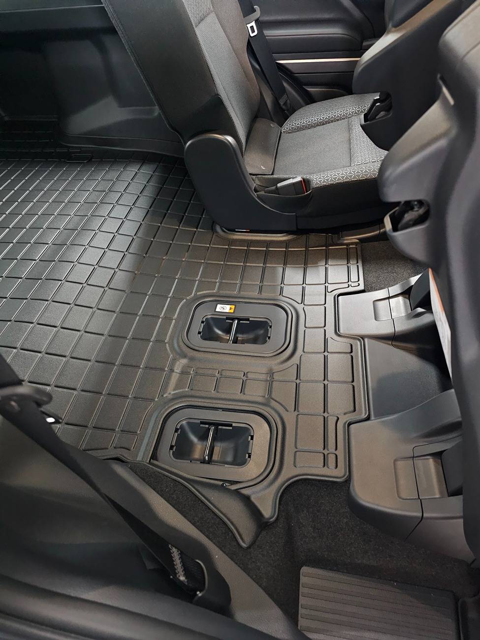 2025 4runner 6th gen Weathertech Floor Liners and Cargo Mat installed in 5-Seat 2025 4Runner 6th gen 20250514_171803