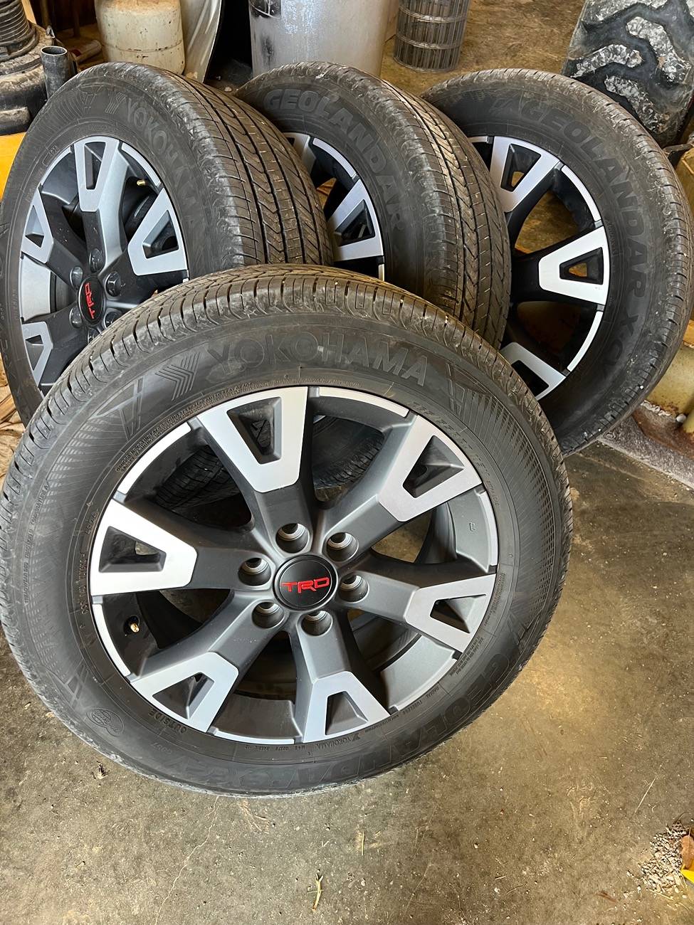 2025 4runner 6th gen WTS Sport premium tires and wheels IMG_1848