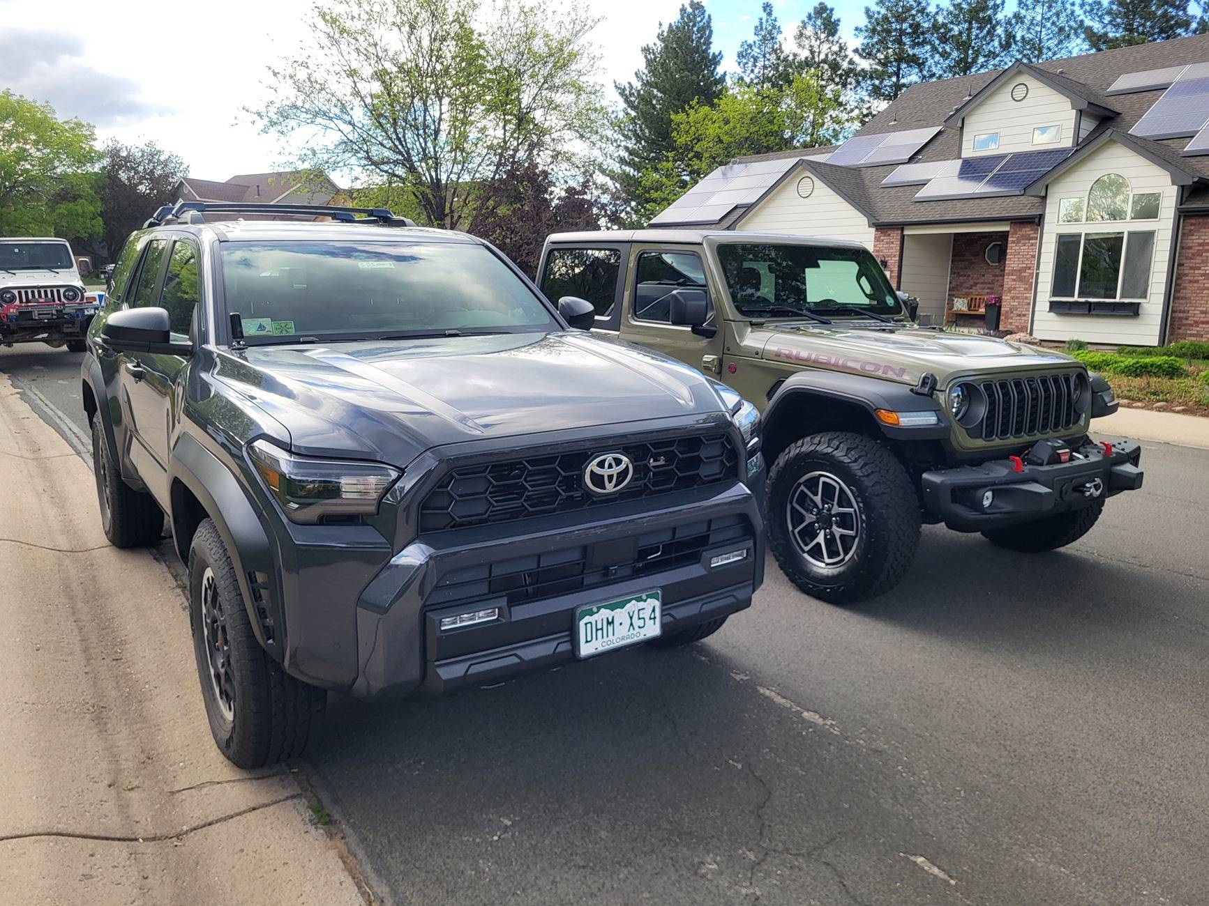 2025 4runner 6th gen '25 4Runner versus '25 Wrangler for long roadtrips and offroading 20250516_182205
