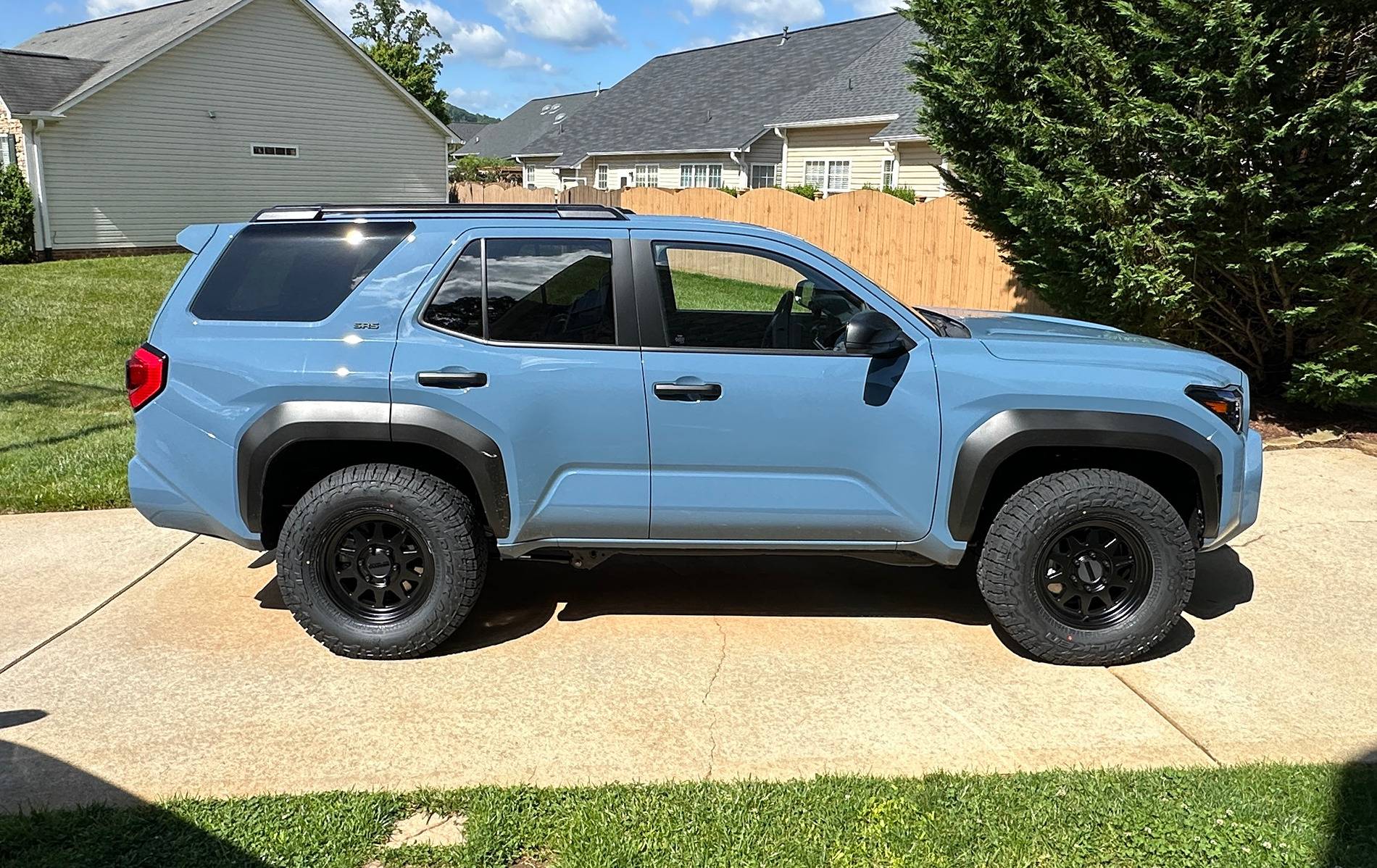 2025 4runner 6th gen Aftermarket Wheels, Bigger Tires, Lift Kits (Compilation) for 2025+ 4Runner 6th Gen -- Add Yours! IMG_1759.JPG