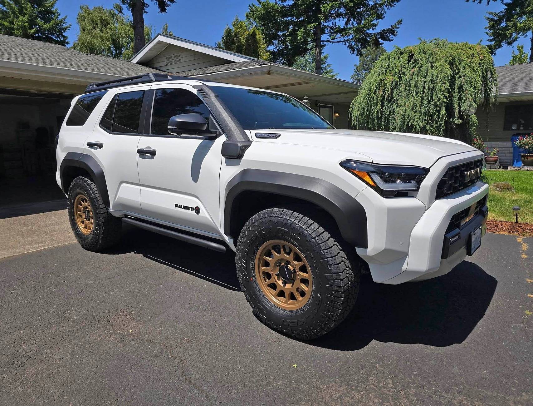 2025 4runner 6th gen Stock Trailhunter 4Runner on 35's Wildpeak AT4W (on factory OME suspension) w/ Method +35 offset wheels Stock Trailhunter 4Runner on 35's (factory OME suspension) - Falken Wildpeak AT4W 35x11.5r17