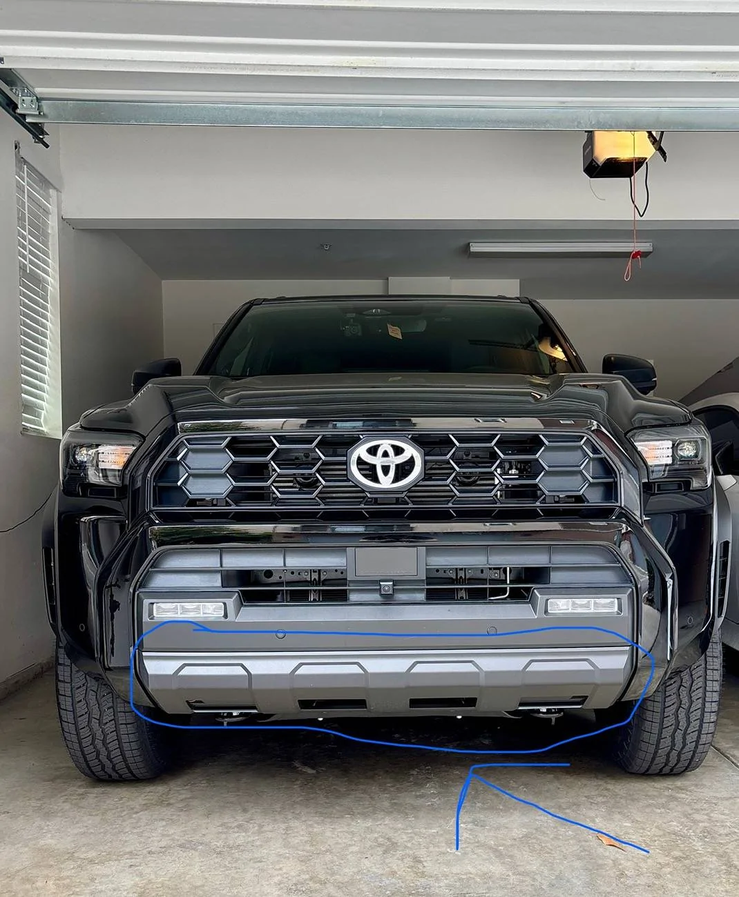 2025 4runner 6th gen Front Air Dam & Valance Color on TRD Off-Road Premium? IMG_3621