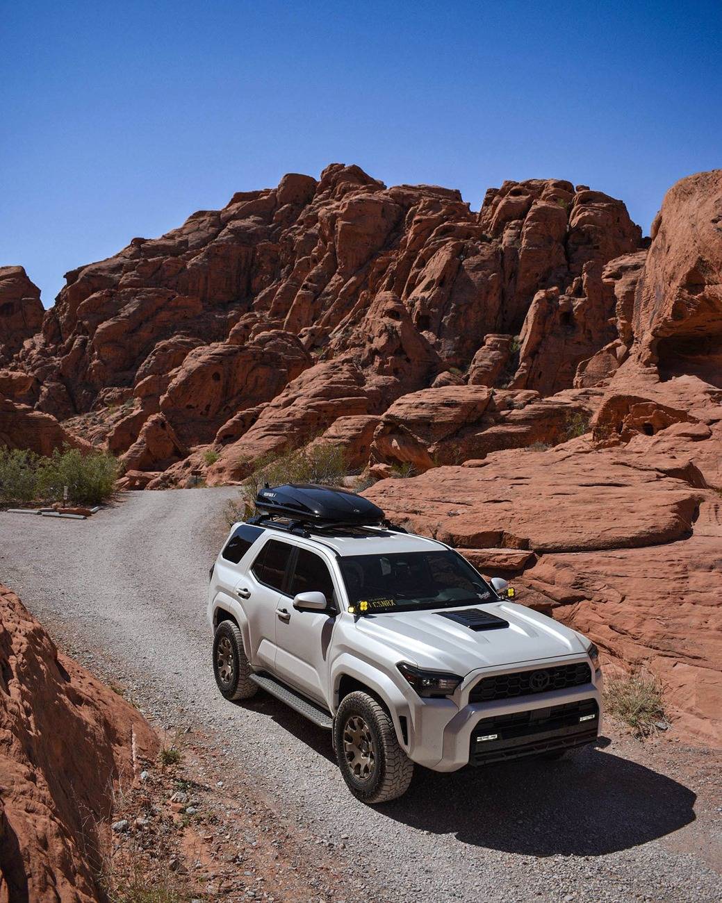 2025 4runner 6th gen WIND CHILL PEARL Photos 4Runner 6th Gen (2025+) Wind Chill Pearl 2025 4Runner TRD Sport roof box 5