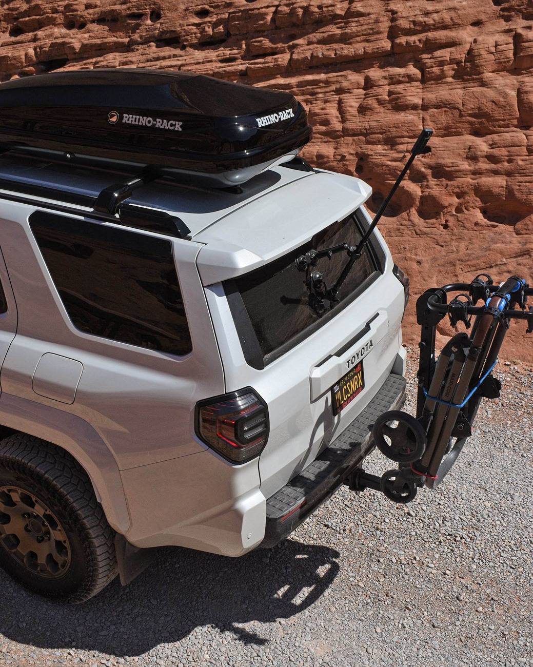 2025 4runner 6th gen WIND CHILL PEARL Photos 4Runner 6th Gen (2025+) Wind Chill Pearl 2025 4Runner TRD Sport roof box 1