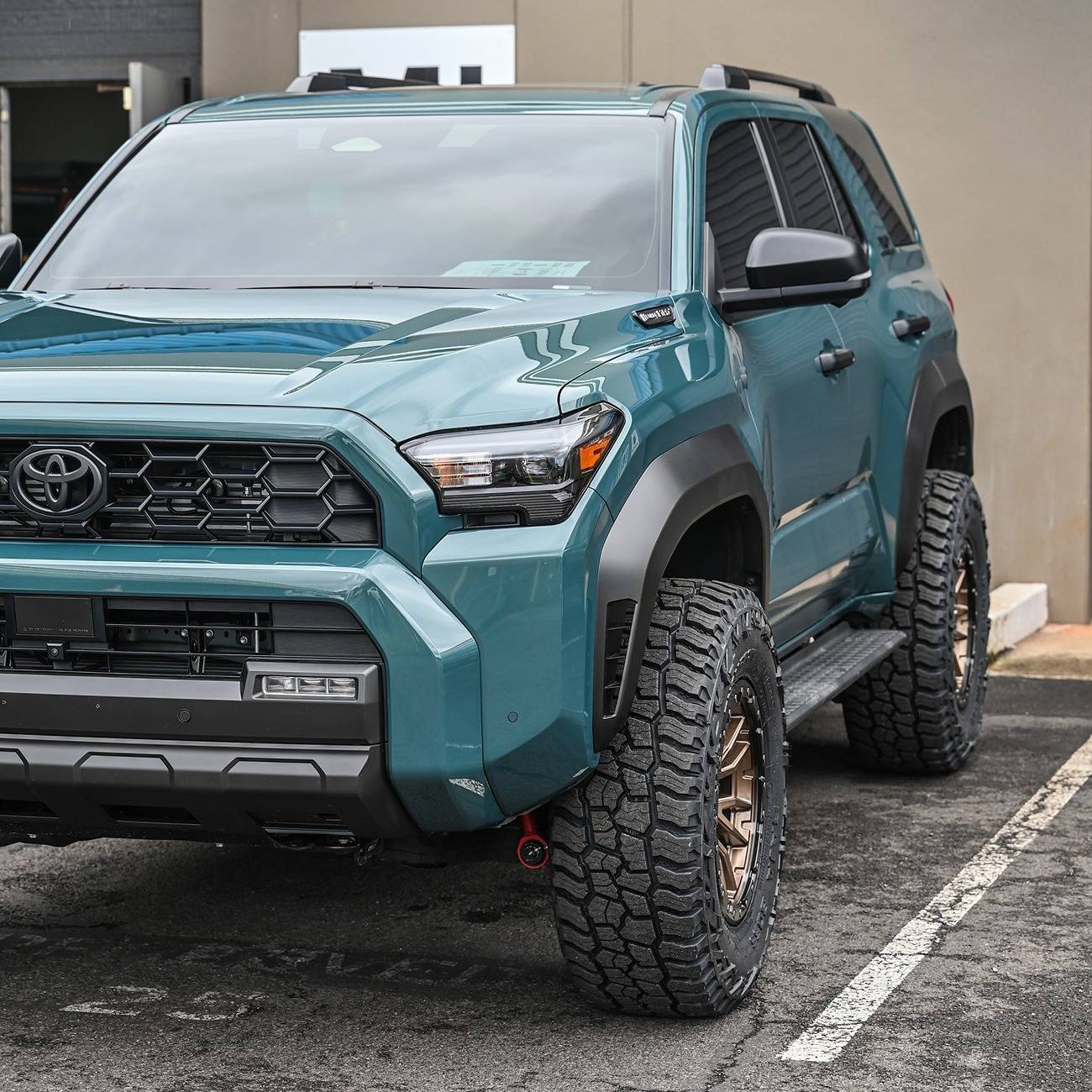 2025 4runner 6th gen EVEREST Photos 4Runner 6th Gen (2025+) t-kit-fuel-rebel-17x9-0-offset-mickey-thompson-