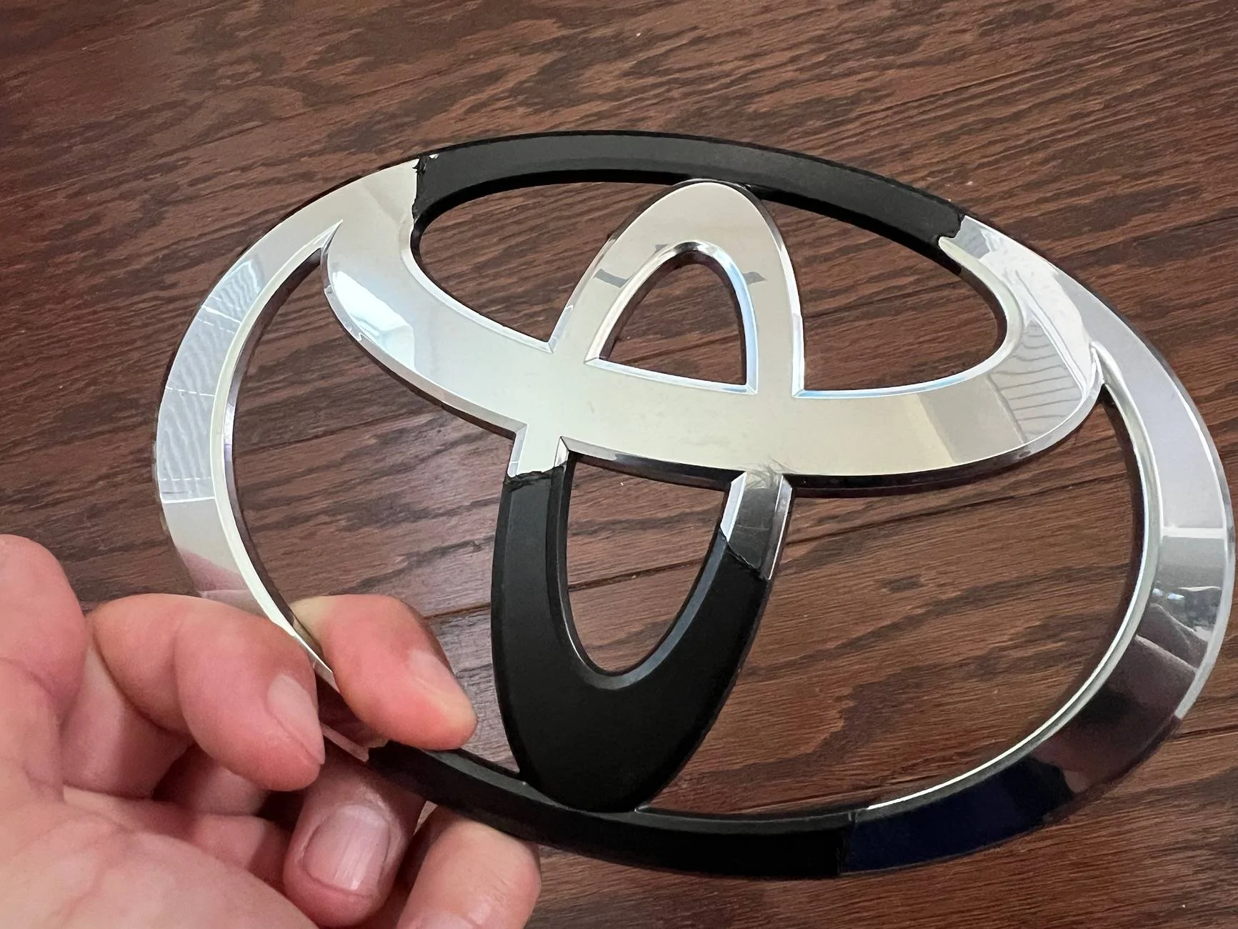 2025 4runner 6th gen Black Toyota front badge via Plastidip IMG_3553