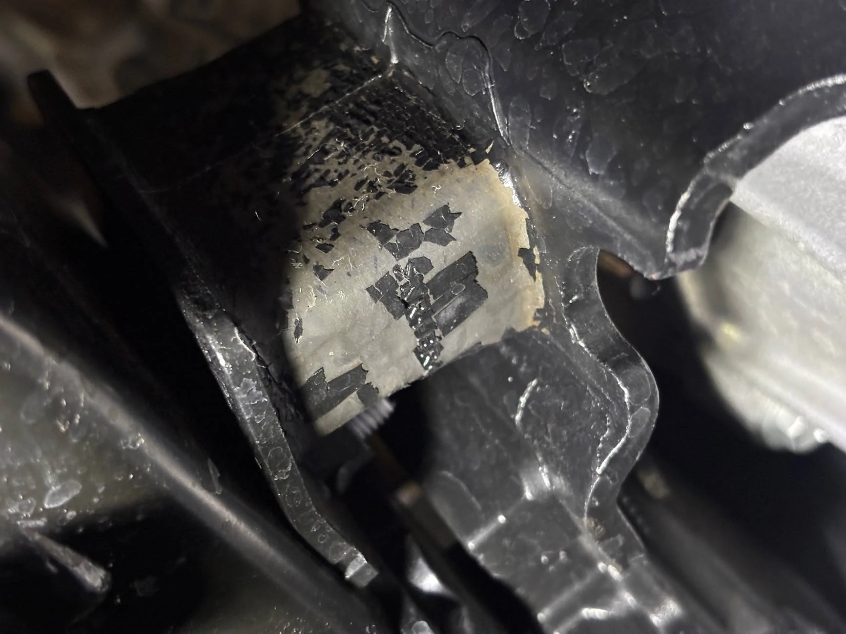 2025 4runner 6th gen Undercoating flaking off? IMG_4150