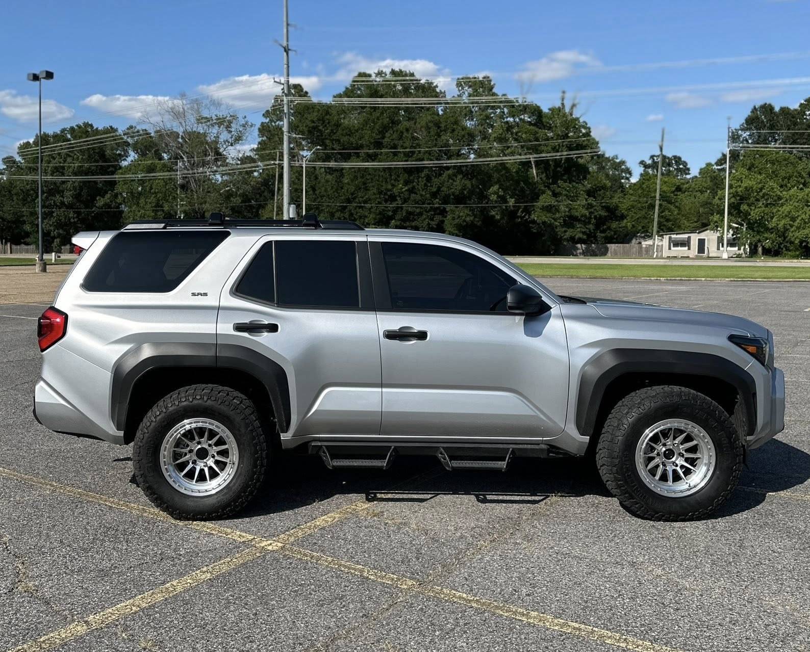 2025 4runner 6th gen SR5 on Lock Off-Road Baja 17x9 +23 offset wheels w/ Venom Power Terra Hunter R/T 285/70r17 tires 2025 4Runner SR5 6th gen Venom Power Terra Hunter R:T 285:70r17 tires Lock Off-Road Baja 17x9 