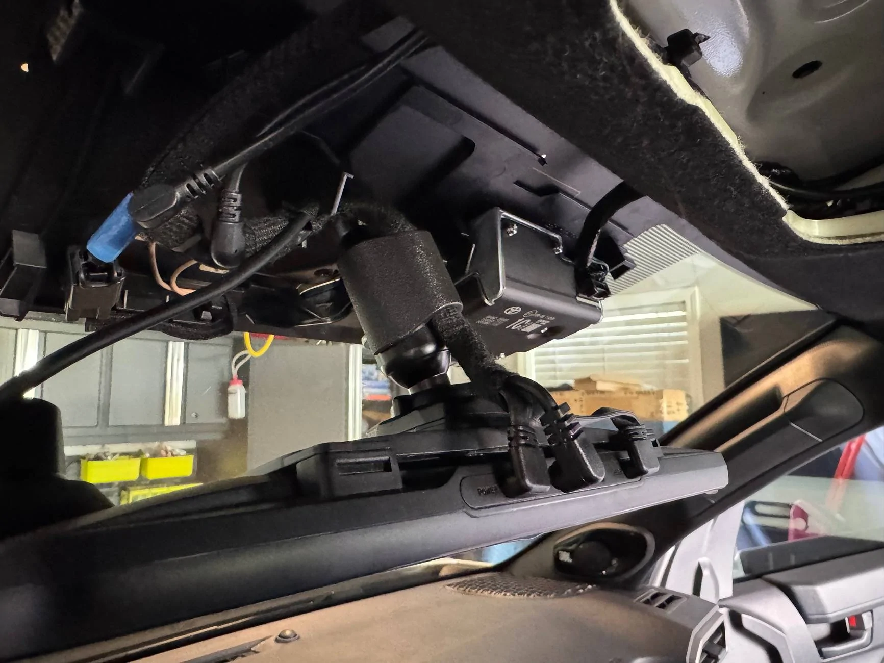 2025 4runner 6th gen Wolfbox G900 TriPro Rear View Camera Review IMG_0971