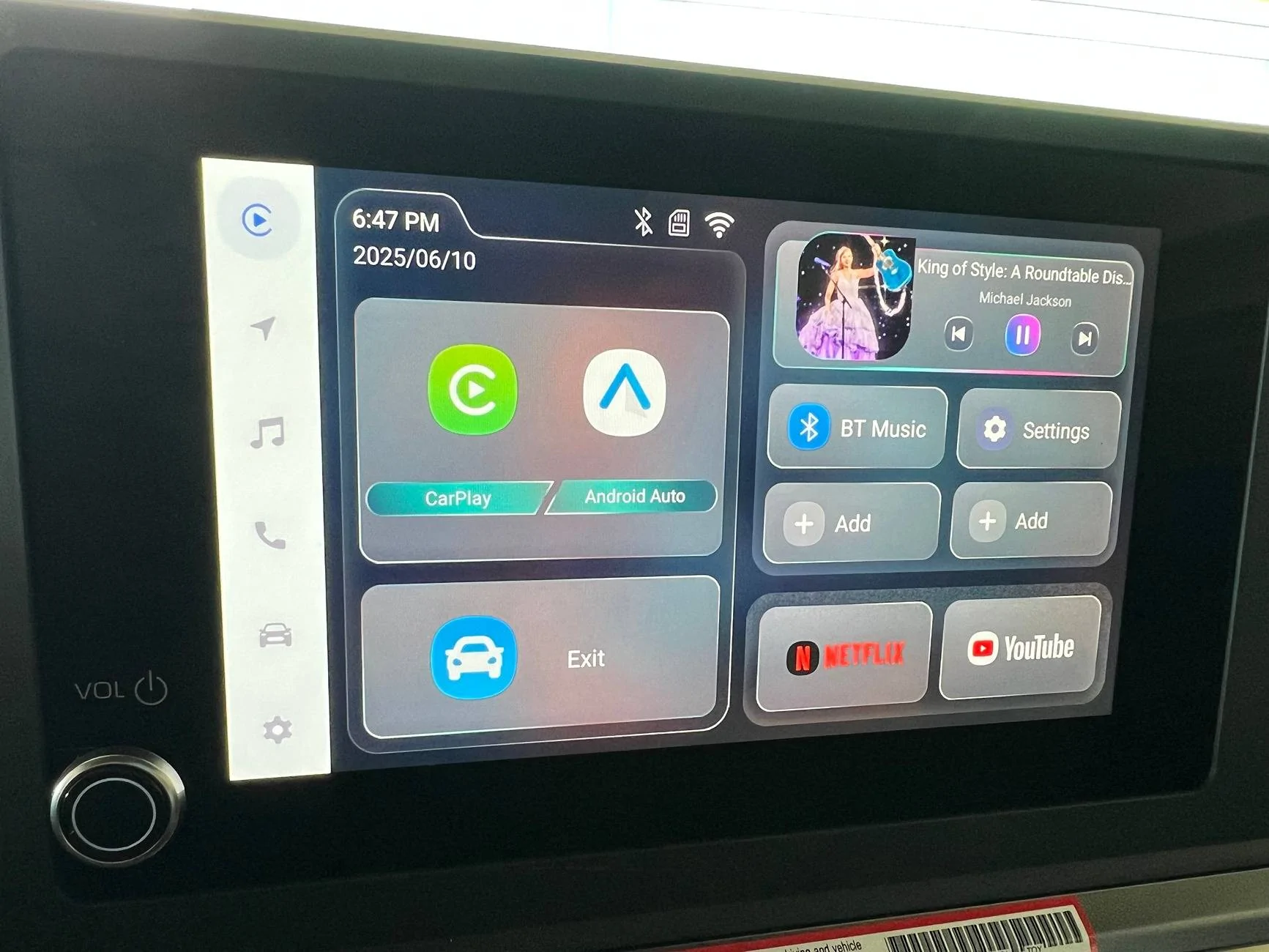 2025 Toyota 4runner How do i play Netflix on that giant screen? 9c787608968807e6fb5c03b773d5dda