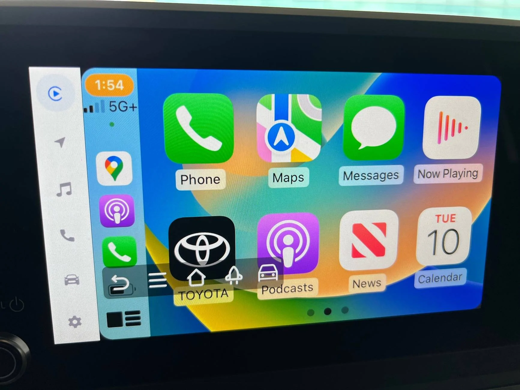2025 Toyota 4runner How do i play Netflix on that giant screen? 5aa45e3115389ade01f63d86a1ce5a2