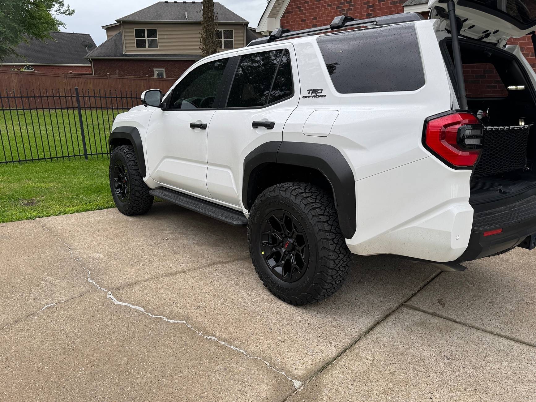 2025 4runner 6th gen Anyone running TRD Pro wheels with 275/70/18 Falken Wildpeak AT4Ws? IMG_1003