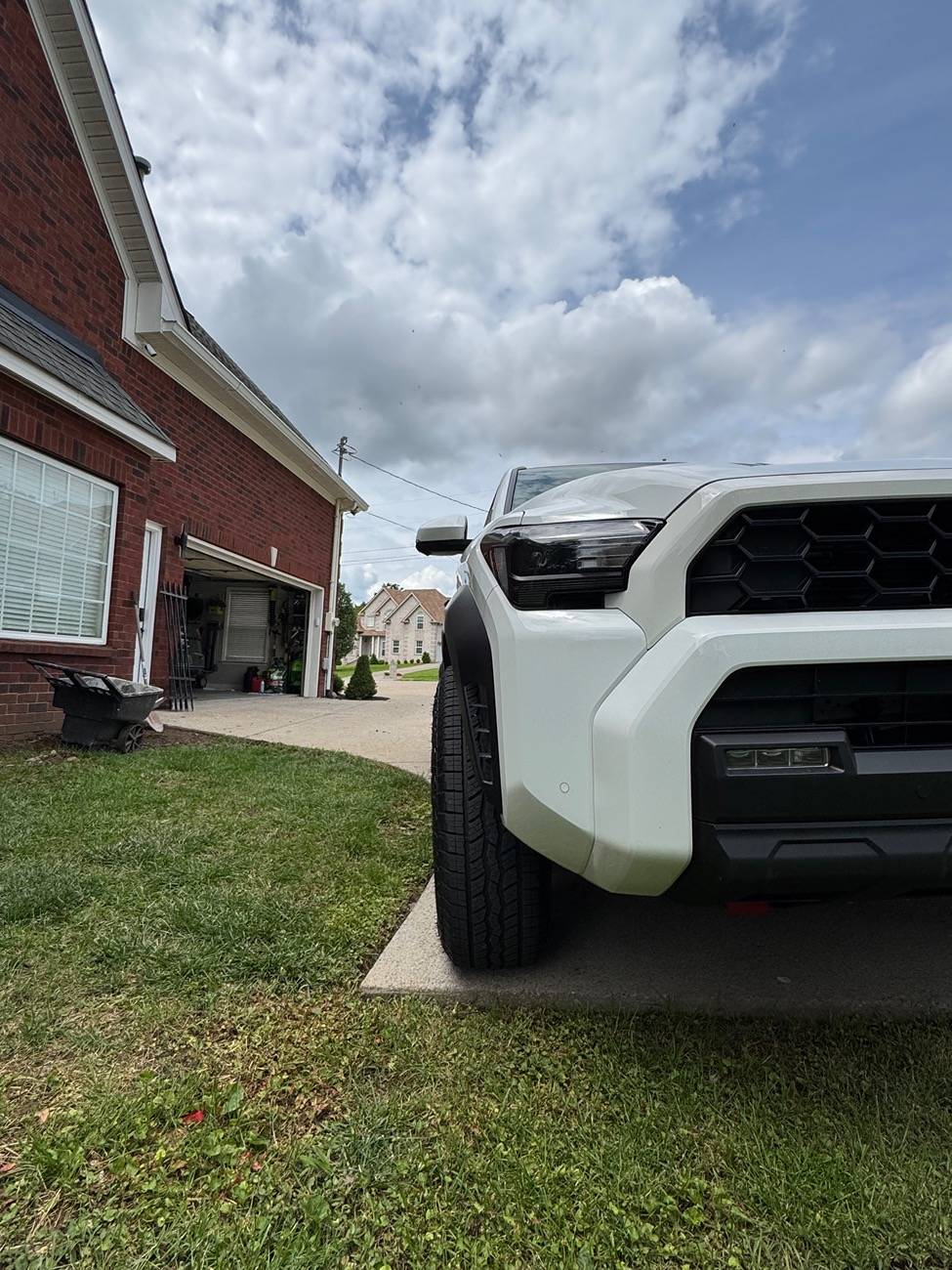 2025 4runner 6th gen Anyone running TRD Pro wheels with 275/70/18 Falken Wildpeak AT4Ws? IMG_1017