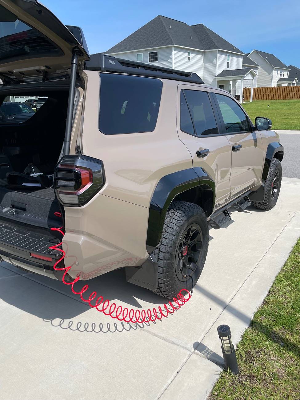 2025 4runner 6th gen Factory air compressor on a hybrid OR? IMG_6515