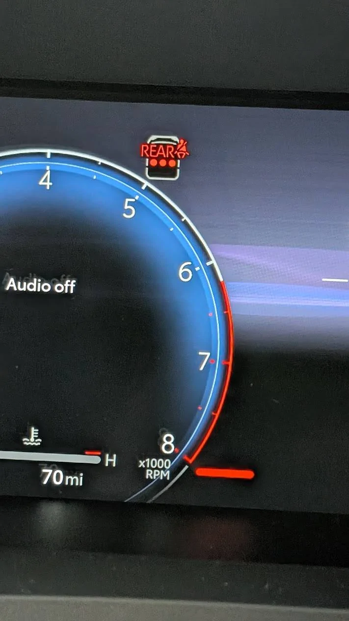 2025 4runner 6th gen Rear seat belt indicator light on startup PXL_20250628_113818168