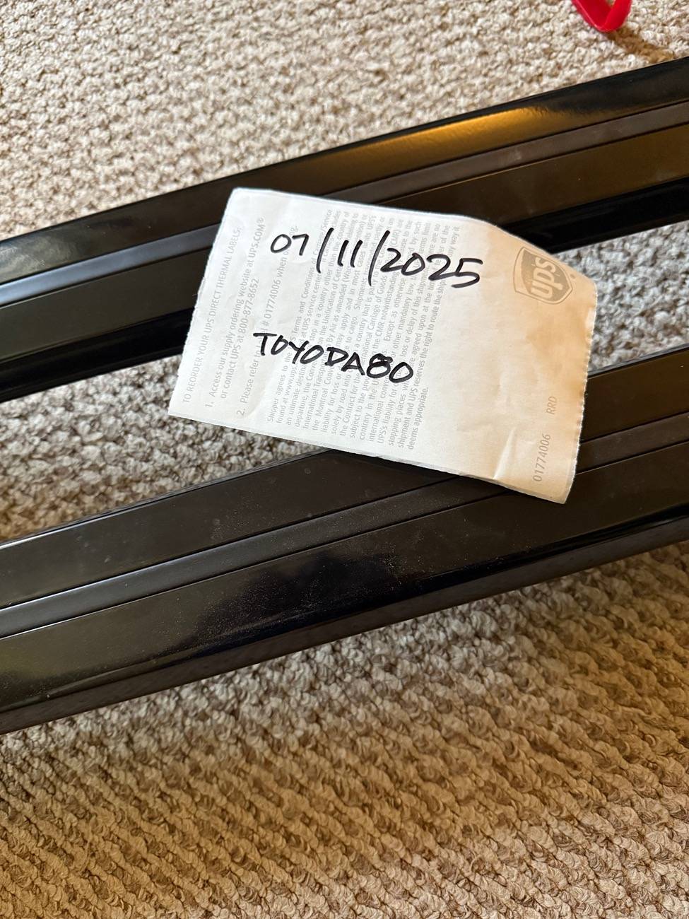 2025 4runner 6th gen Selling OEM black crossbars $200 IMG_0101