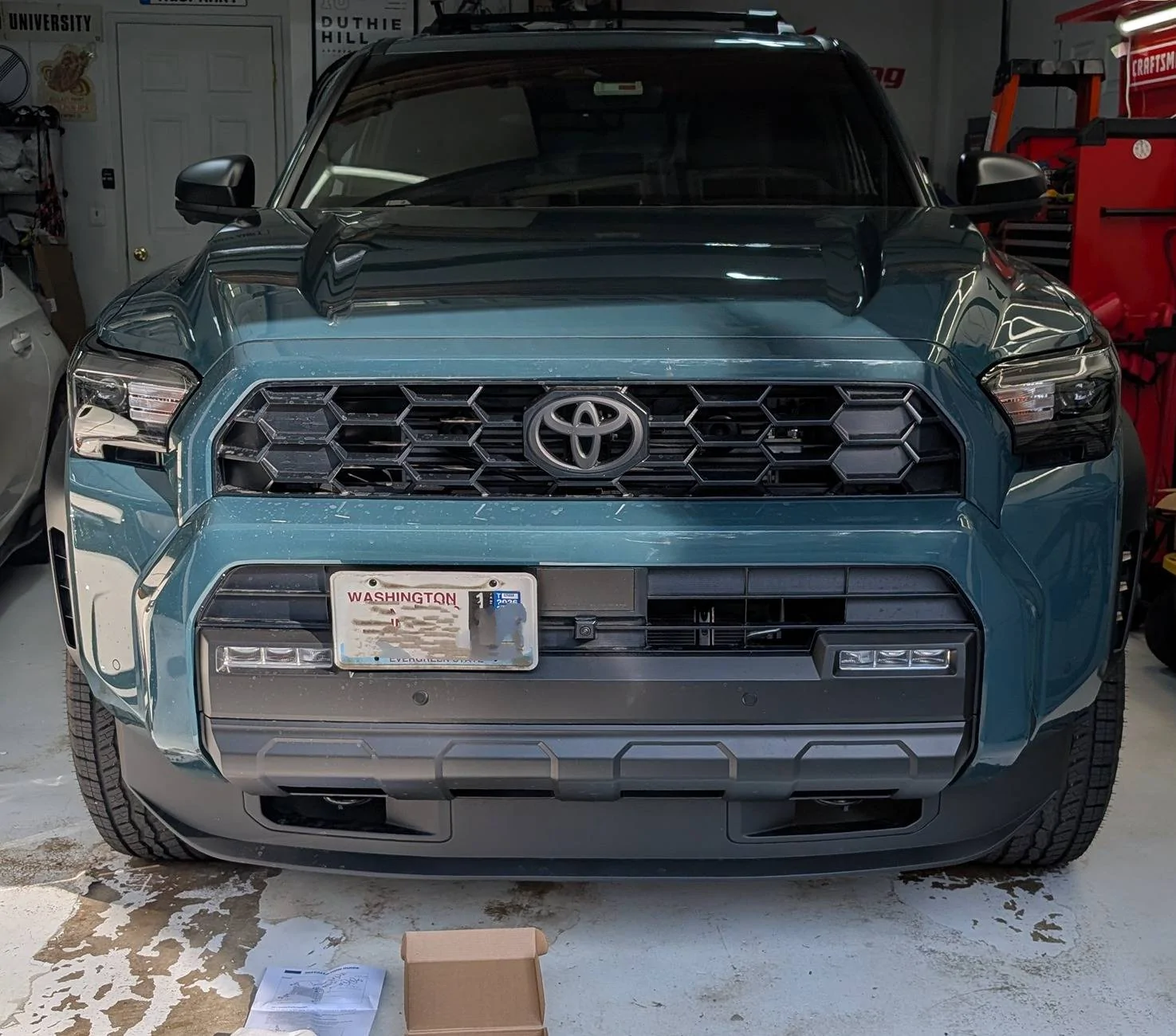 2025 4runner 6th gen NO DRILL Front License Plate Holder [Trailhunter + TRD Pro] PXL_20250715_010616607.MP~2