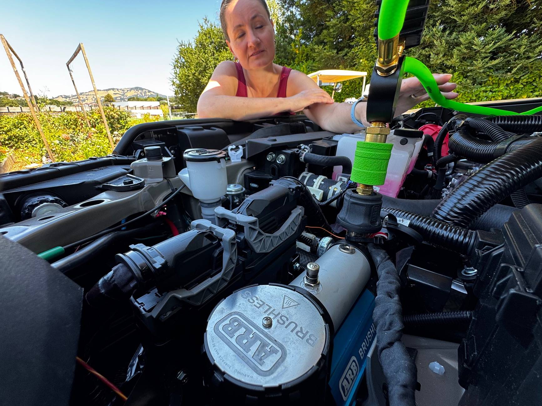 2025 4runner 6th gen AUX wiring, ARB Compressor install, OEM air location details IMG_9755