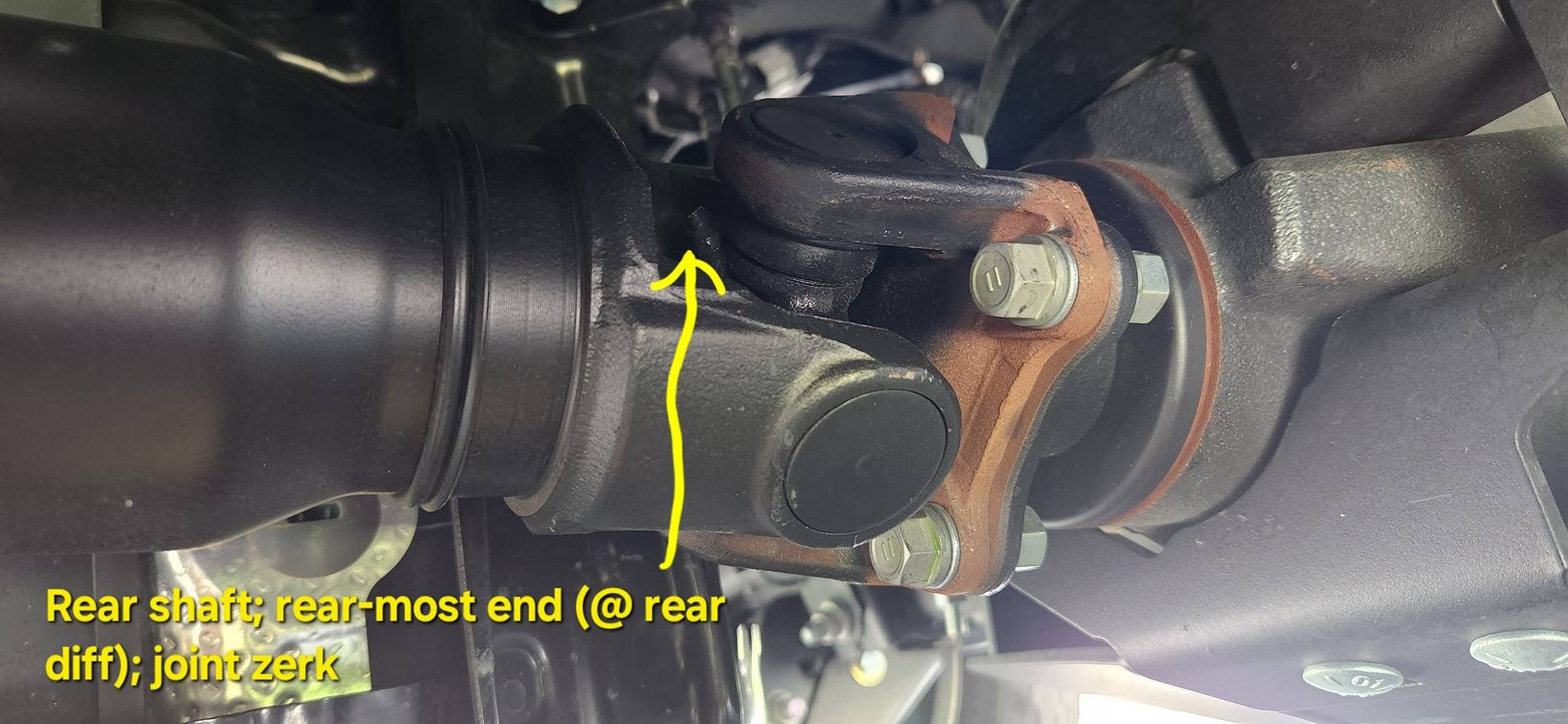 2025 4runner 6th gen Drive shaft (propellar shaft) grease zerk fittings - 4WD (TRD ORP) 20250717_130914