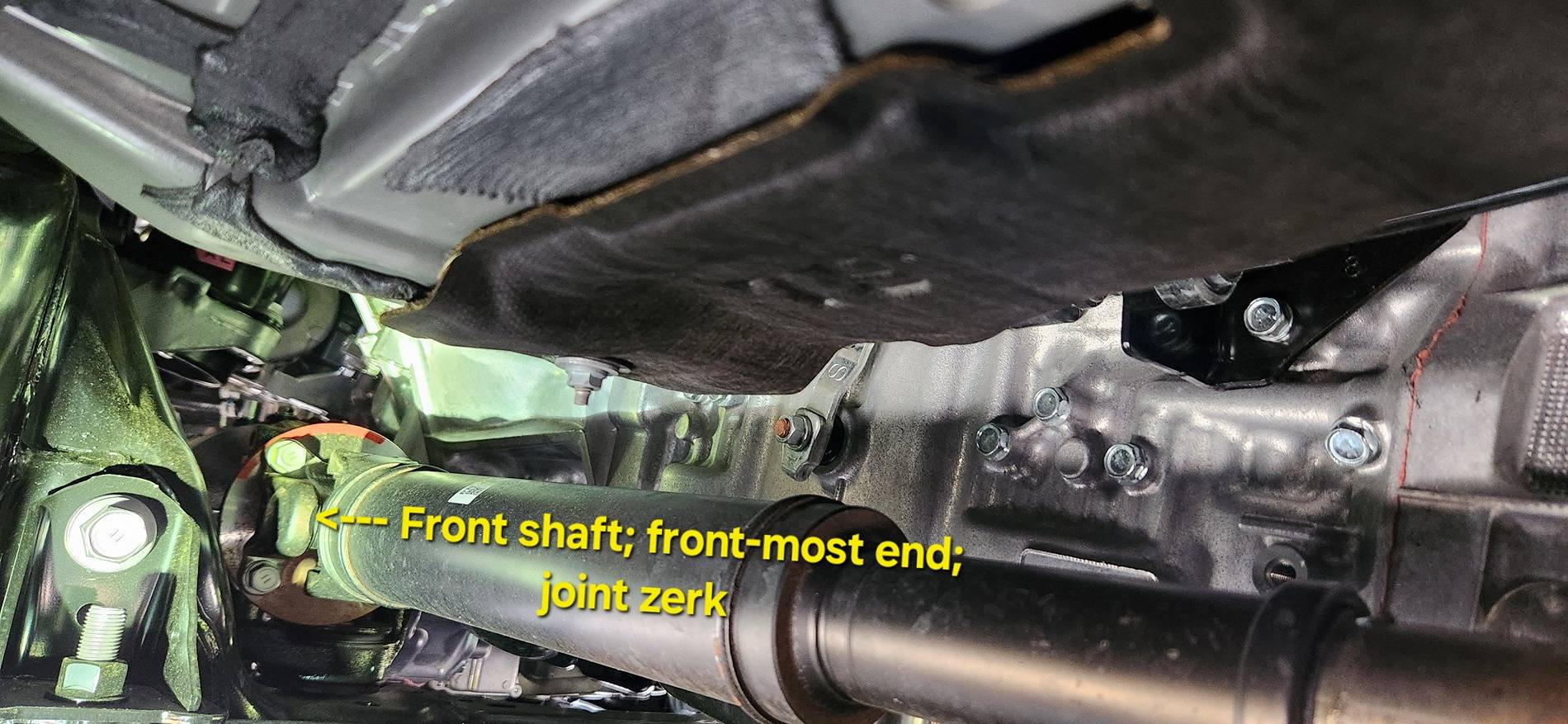 2025 4runner 6th gen Drive shaft (propellar shaft) grease zerk fittings - 4WD (TRD ORP) 20250717_132302