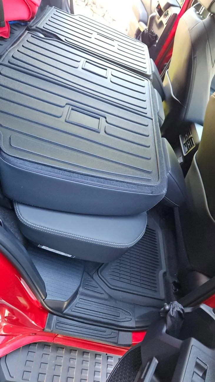 2025 4runner 6th gen Zekzoop backseat covers and door sill protector installed 1000146747