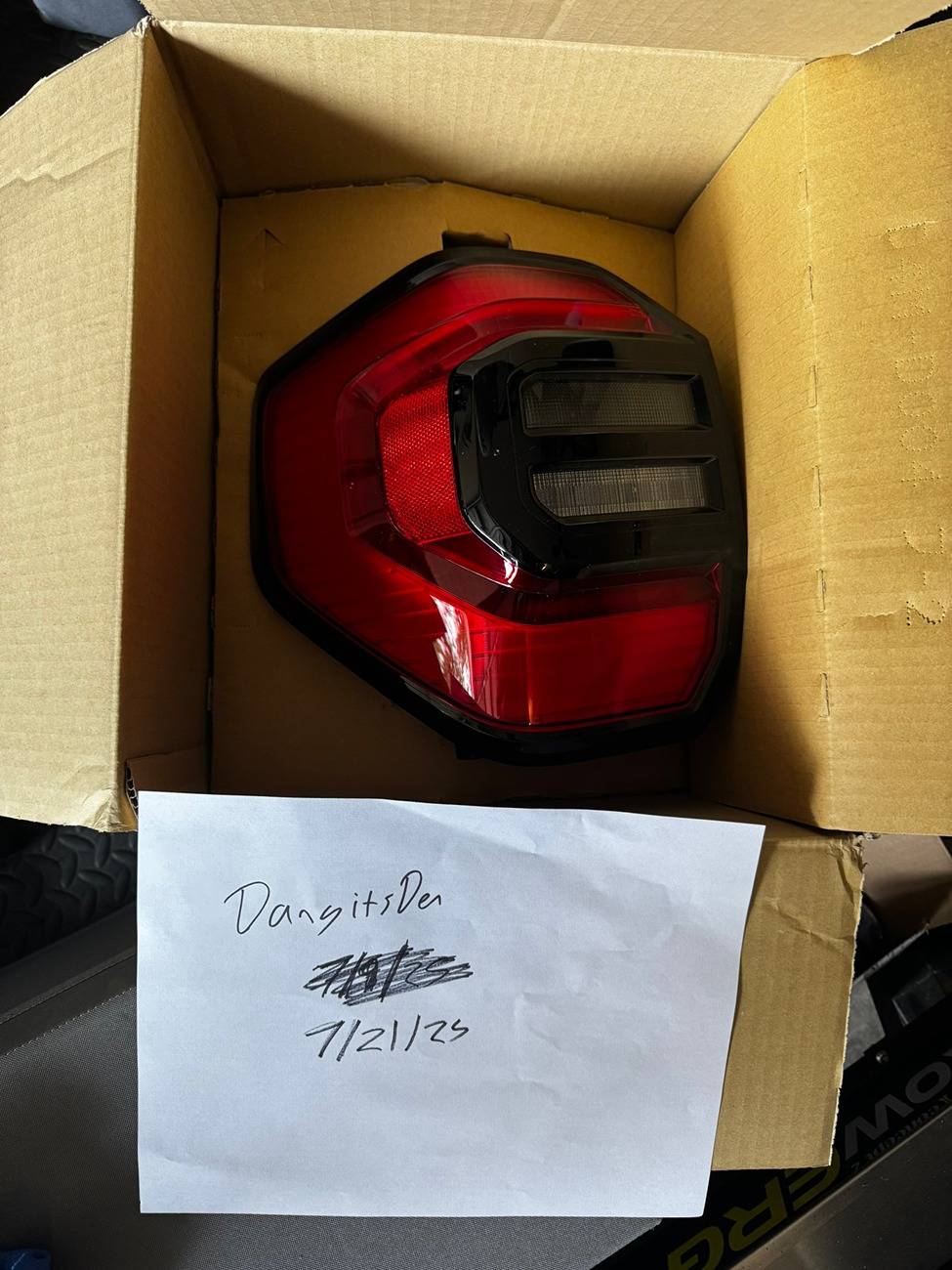 2025 4runner 6th gen WTS - OEM Tail Lights IMG_9782.JPEG