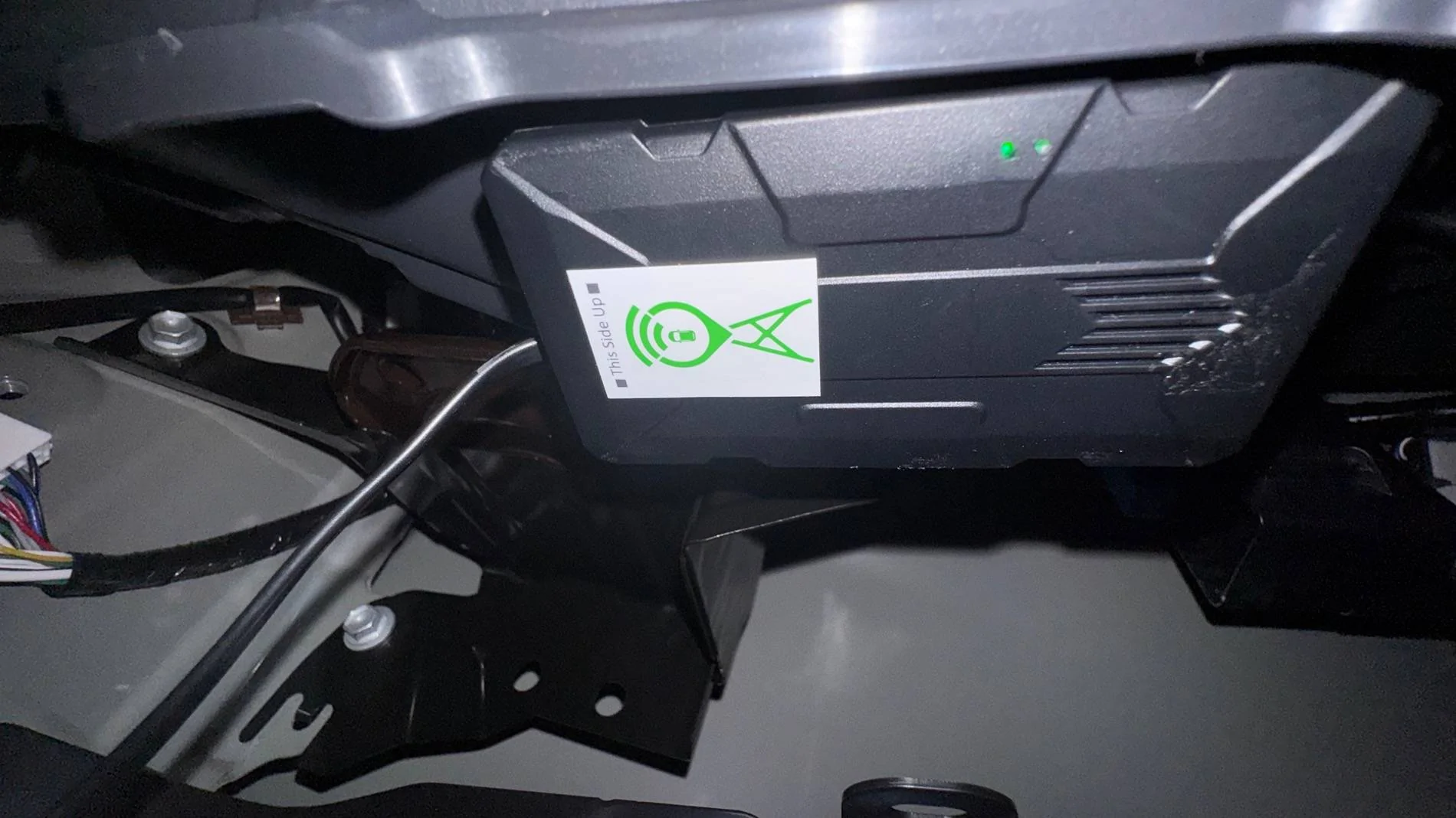 2025 4runner 6th gen Found this on 12V battery, thoughts? IMG_4550