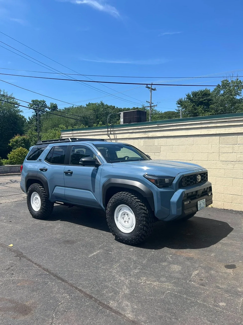 2025 4runner 6th gen 35's on TRD Off-Road with stock suspension + fifteen52 white wheels + Nitto Trail Grappler M/T 35x11.50R17 LT 2025 4runner trd offroad build - 35's on TRD Off-Road with stock suspension + fifteen52 whit