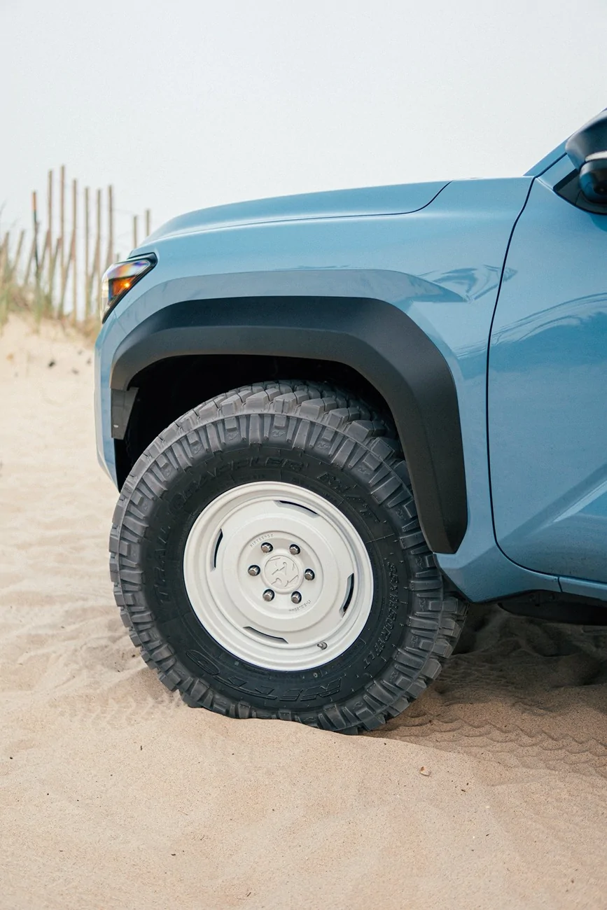 2025 4runner 6th gen HERITAGE BLUE Photos 4Runner 6th Gen (2025+) off-road-with-stock-suspension-fifteen52-white-jpg