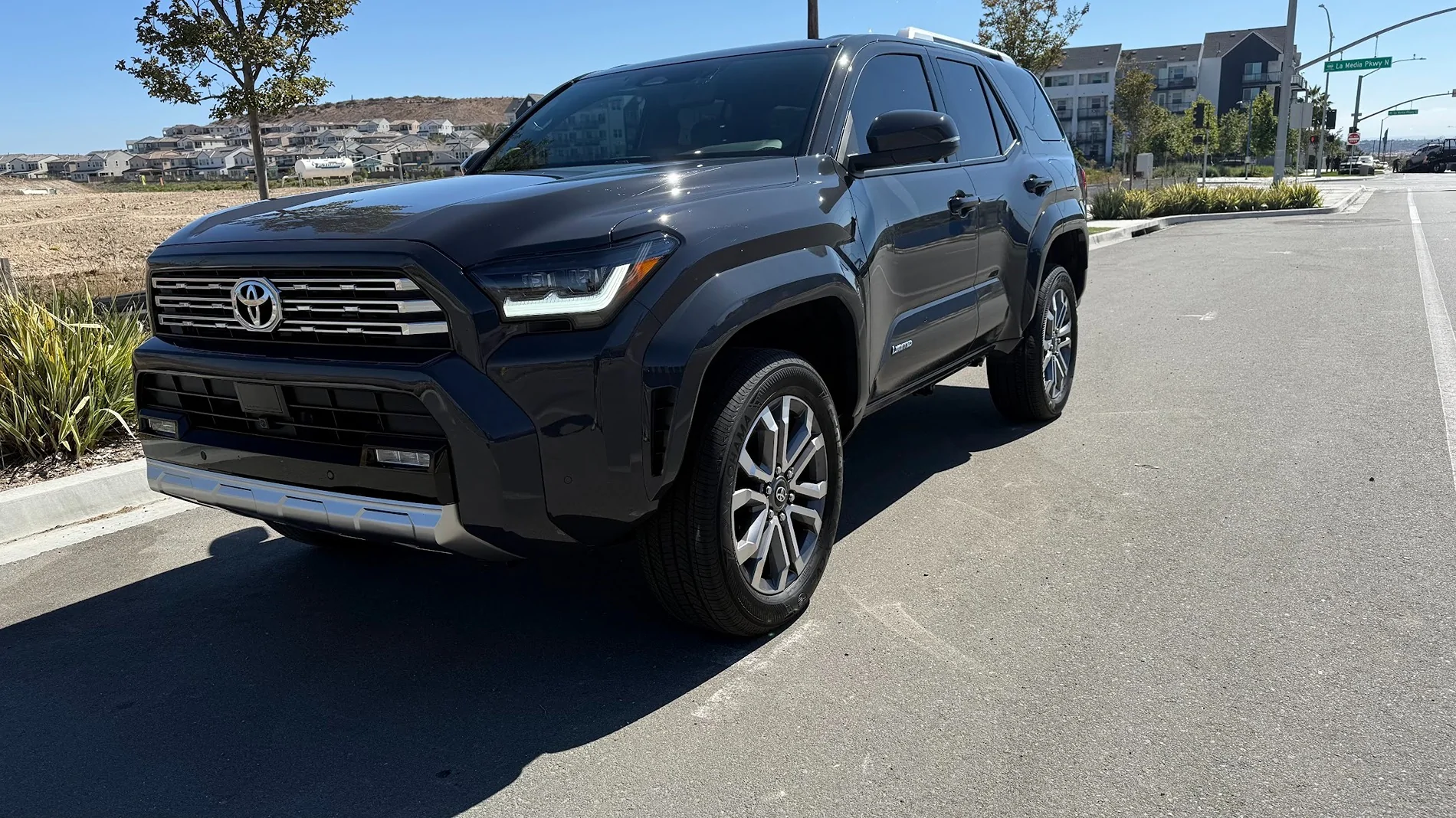 2025 4runner 6th gen Installed the Heritage Grille (Trailhunter) and Raptor Lights on my SR5 IMG_3286