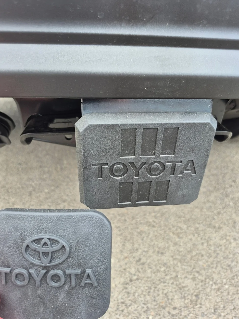 2025 4runner 6th gen 4Runner Hitch Cover / Plug very PRICEY (replacement part number inside) 20250804_132328