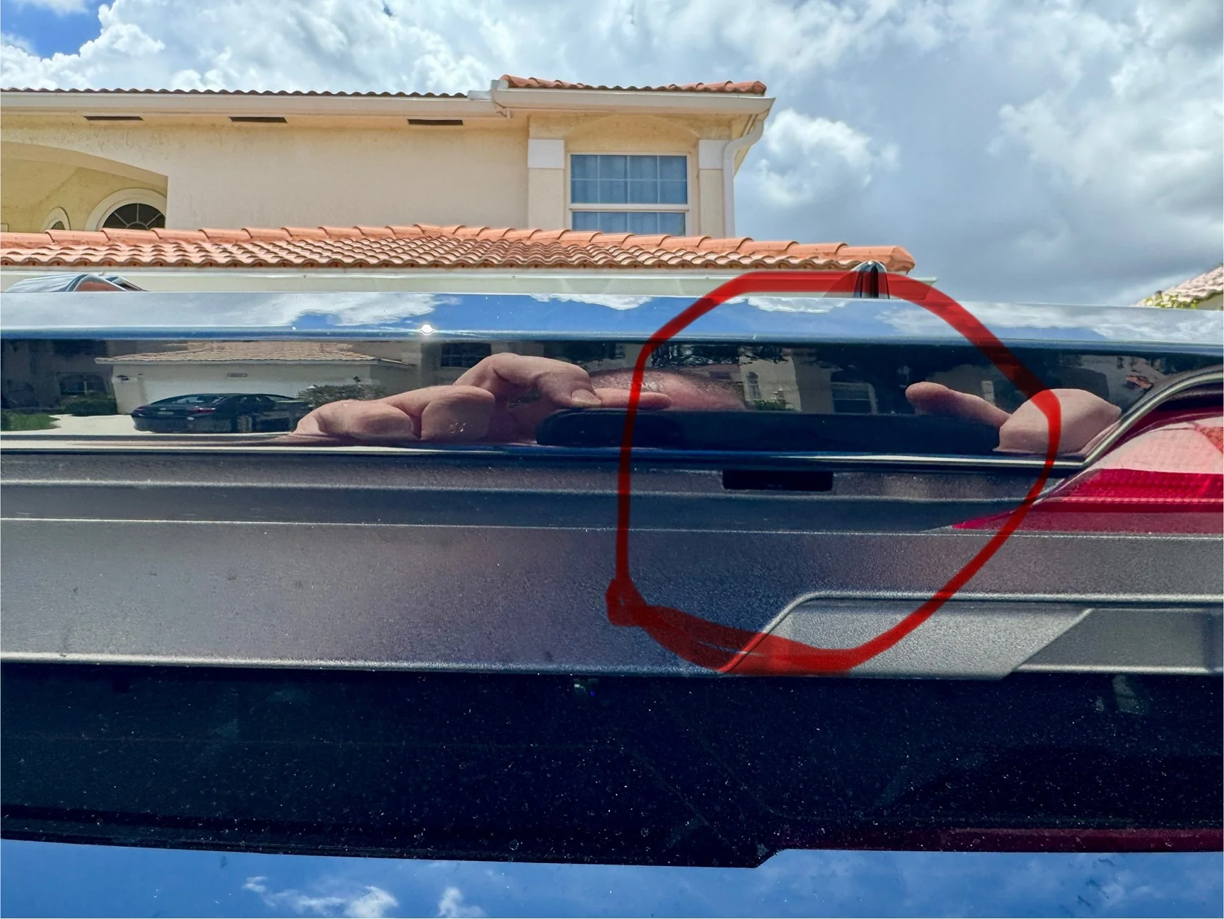 2025 4runner 6th gen Rear spoiler fitment concern IMG_1088