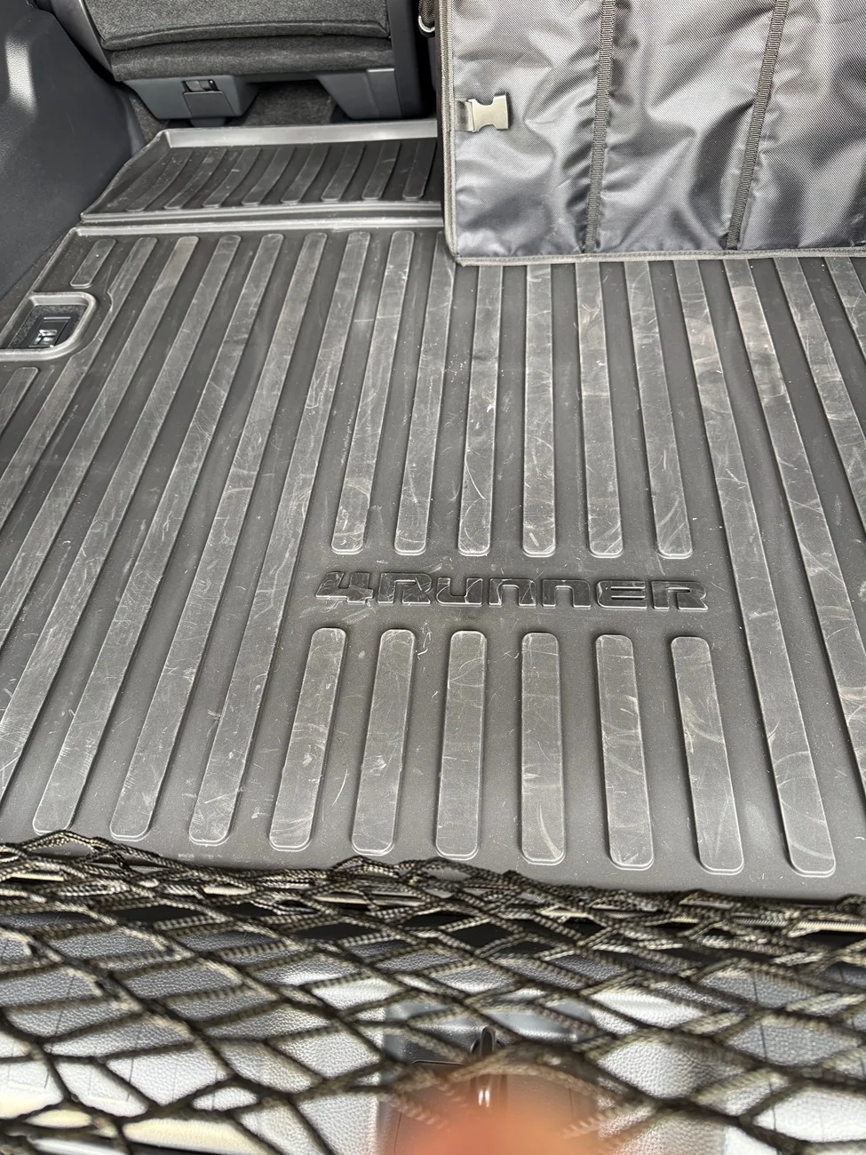 2025 4runner 6th gen Toyota OEM Cargo Liner IMG_1155