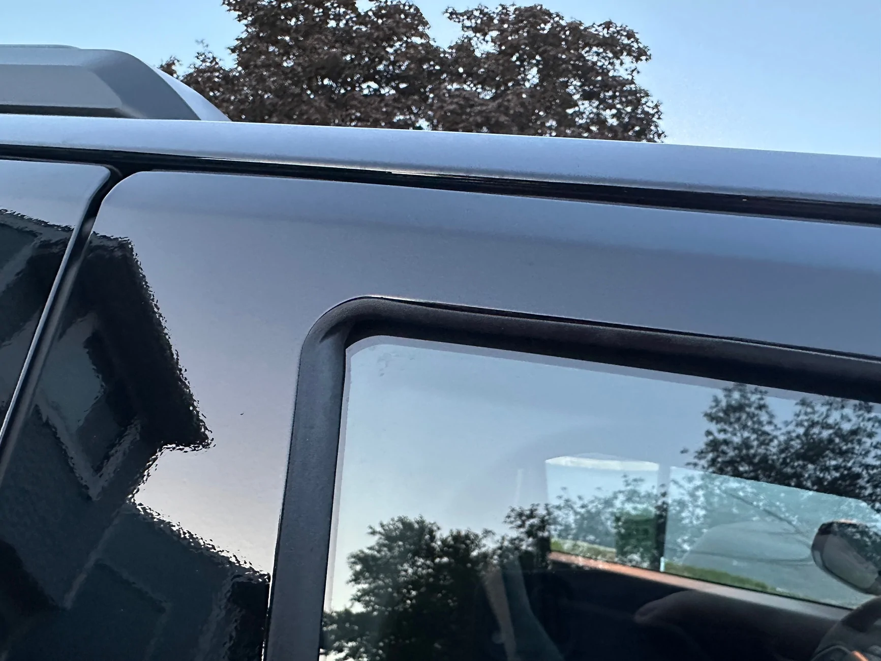2025 4runner 6th gen Window Seals uneven abnormal looking / shrinking? IMG_1745
