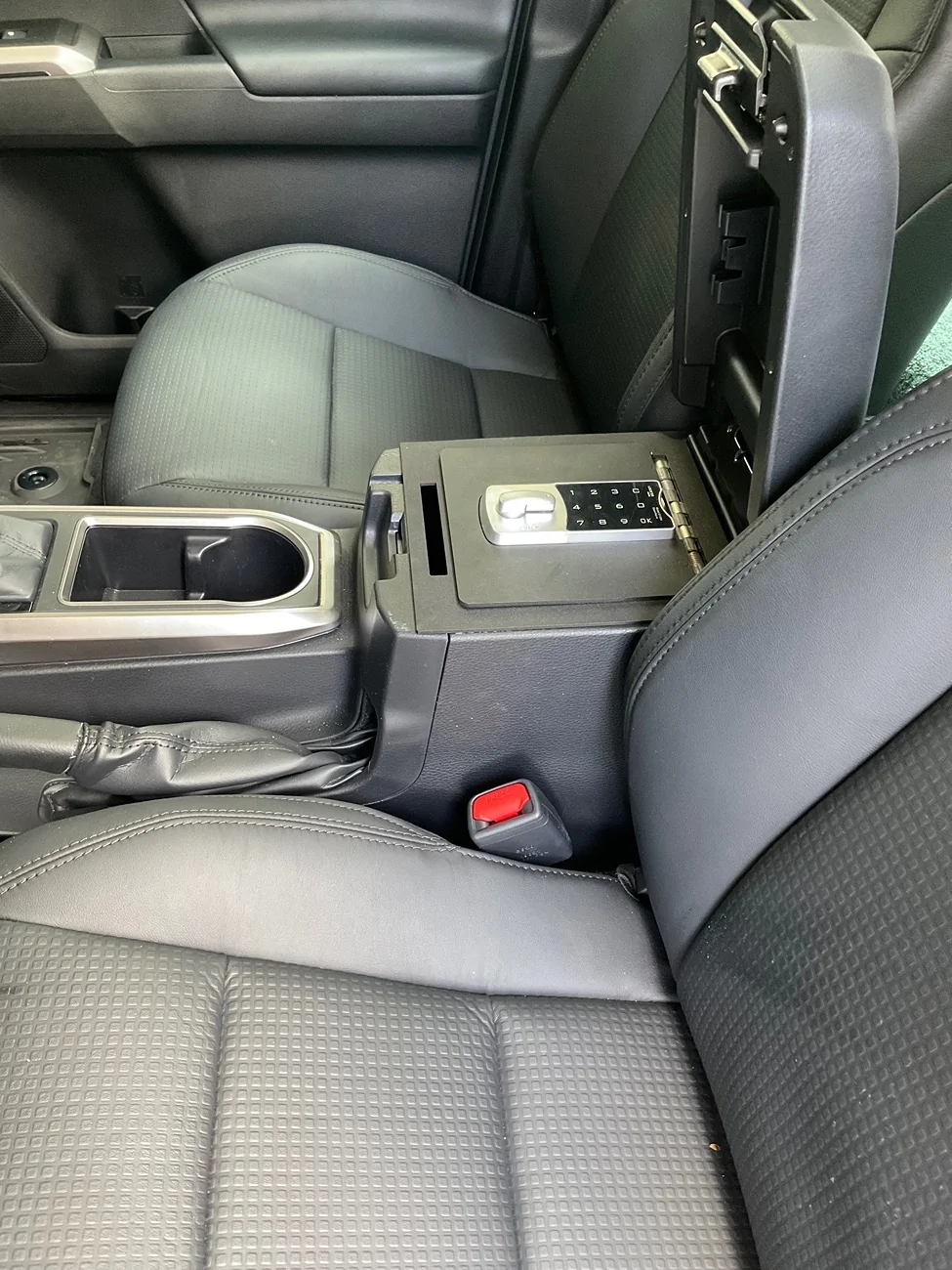 2025 4runner 6th gen Does your couple year older vehicle have LOCKERDOWN console safe? 1754847039093-wk