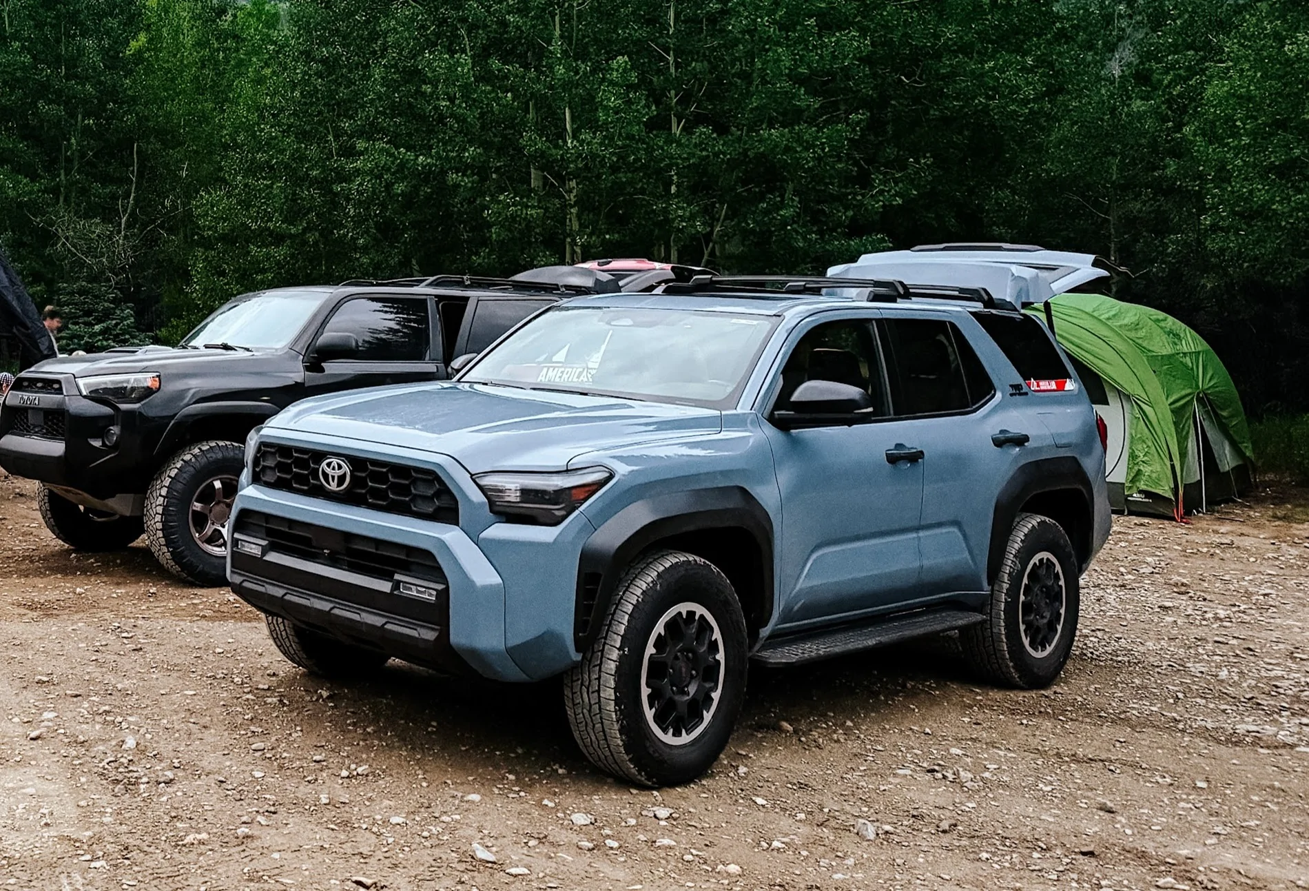 2025 4runner 6th gen WTB: OEM Black Roof Rails IMG_2926