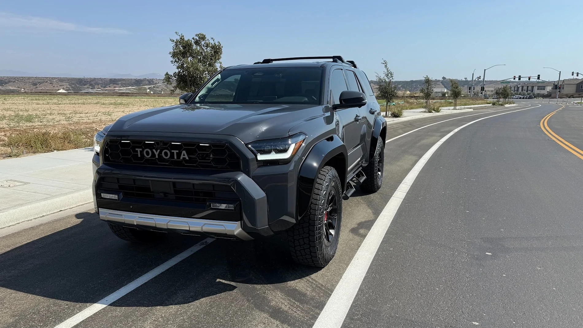 2025 4runner 6th gen Raptor lights for the Trailhunter Heritage grill? IMggggG_3402