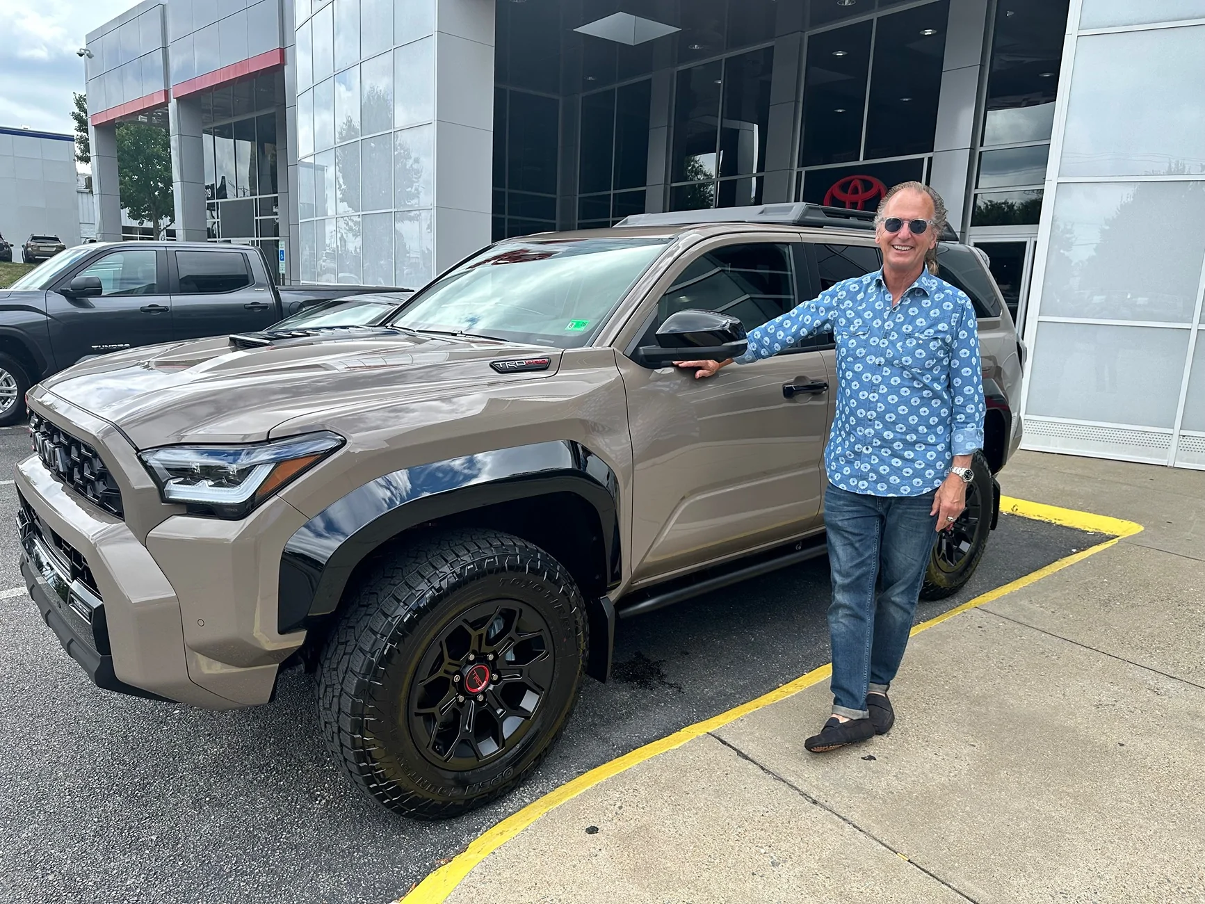 2025 4runner 6th gen Deciding on full rack or 3/4 roof rack IMG_0948