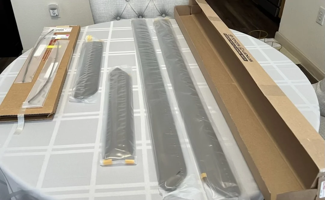 2025 4runner 6th gen 6th Gen 4R - Body Side Moulding vs. Lower Door Moulding (Canada) 1755096231017-y2