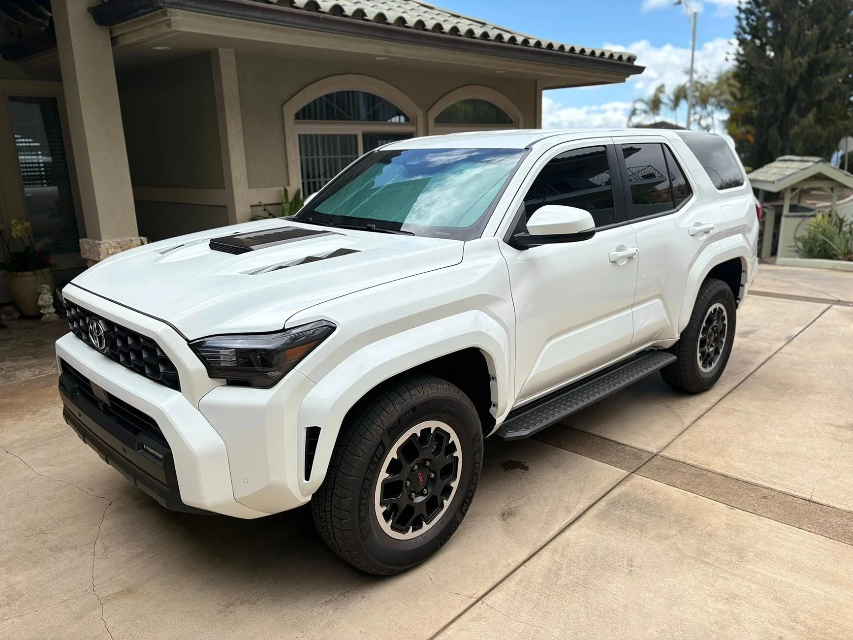 2025 4runner 6th gen ICE CAP WHITE Photos 4Runner 6th Gen (2025+) ibon-carbon-hood-on-ice-cap-2025-4runner-trd-o-jpg