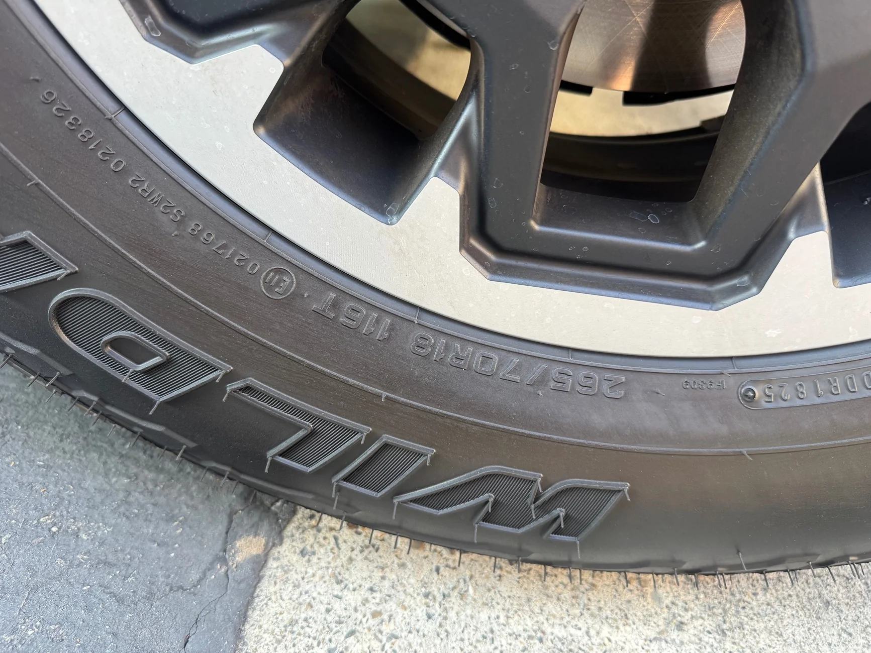 2025 4runner 6th gen Factory Wheels & Tires (OEM) Offsets, Bore, Sizes, Widths, Brands -- 2025 4Runner 6th Gen IMG_0980