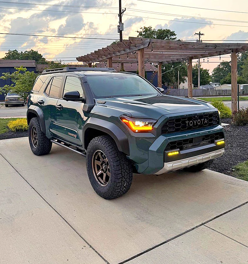 2025 4runner 6th gen Aftermarket Wheels, Bigger Tires, Lift Kits (Compilation) for 2025+ 4Runner 6th Gen -- Add Yours! Everest TrailHunter 4Runner - Bronze Volk TE37SB + 285:70:18 Falken Wildpeaks. Stock suspensi