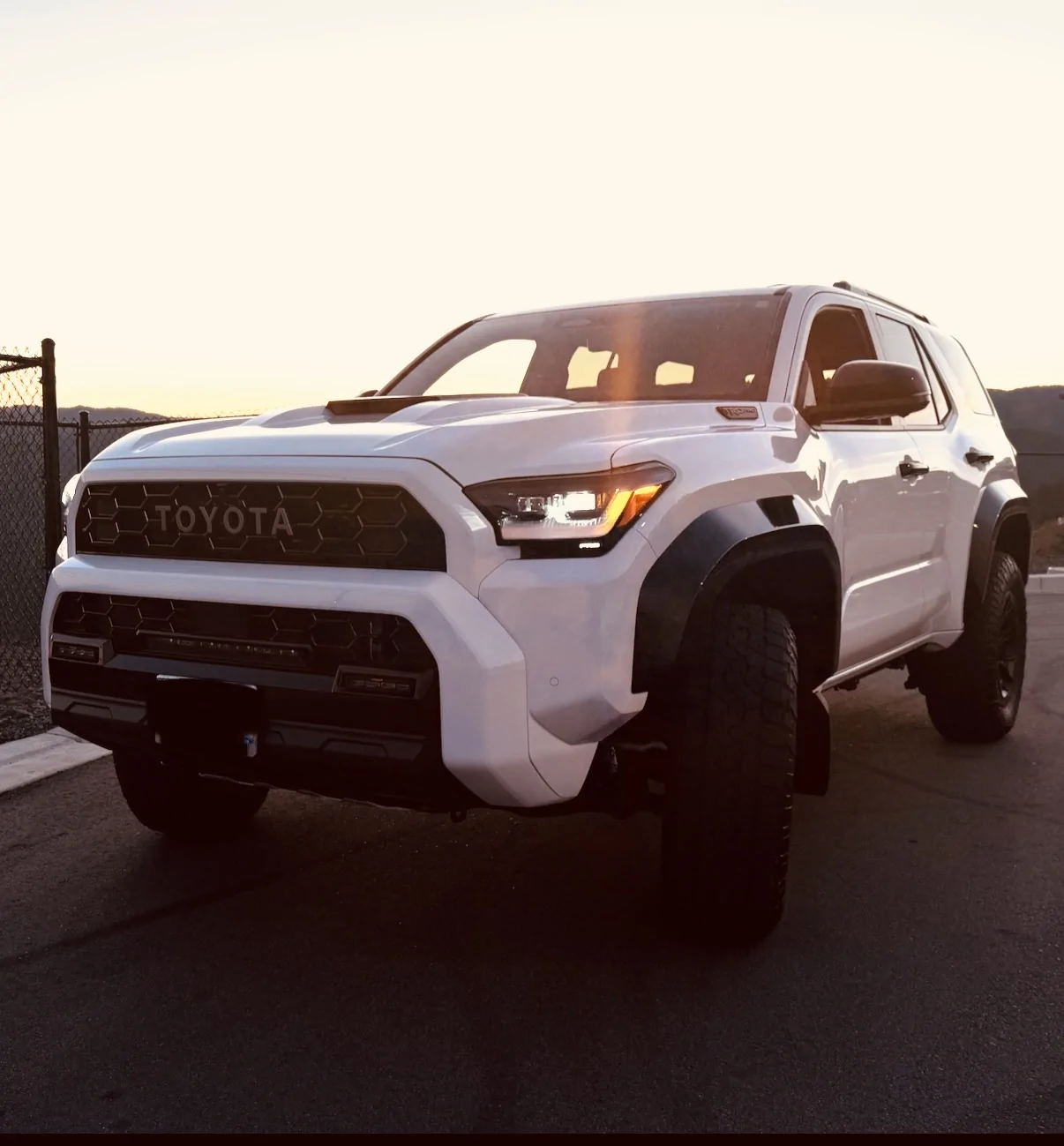 2025 4runner 6th gen ICE CAP WHITE Photos 4Runner 6th Gen (2025+) IMG_8234