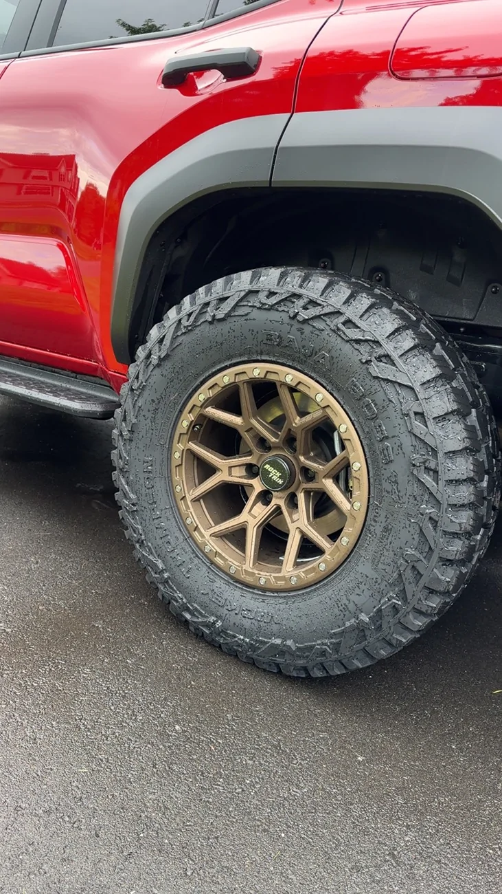 2025 Toyota 4runner SUPERSONIC RED Photos 4Runner 6th Gen (2025+) IMG_0792