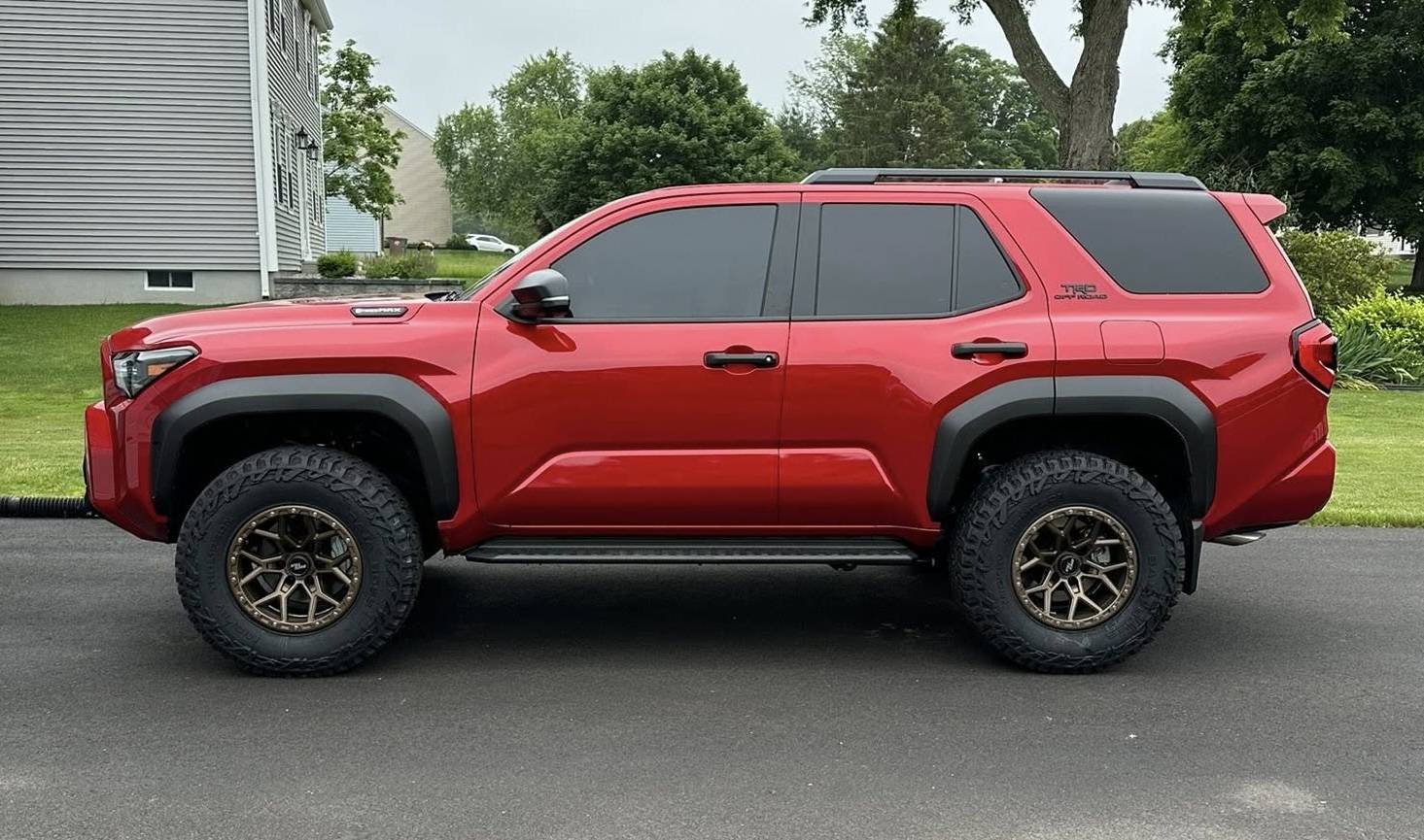 2025 Toyota 4runner SUPERSONIC RED Photos 4Runner 6th Gen (2025+) x-12mm-offset-wheels-295-70-17-mickey-thompson-