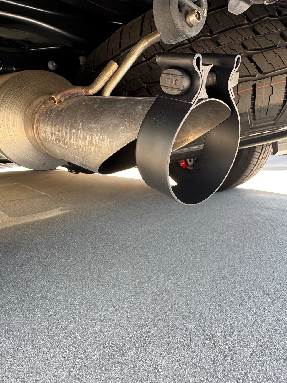 2025 4runner 6th gen Black Exhaust Tip Installed on TRD Pro (part number: PT932-89180-02) IMG_3002