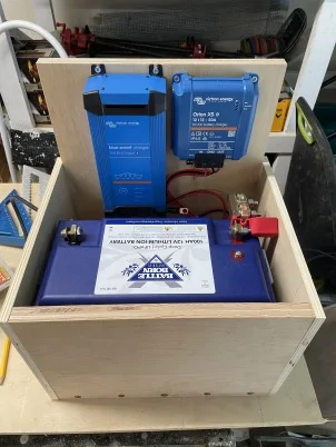 2025 4runner 6th gen Real-world use of 4Runner’s 2400W Inverter Power Outlet: gear, tips & cautions LiBatterySetu