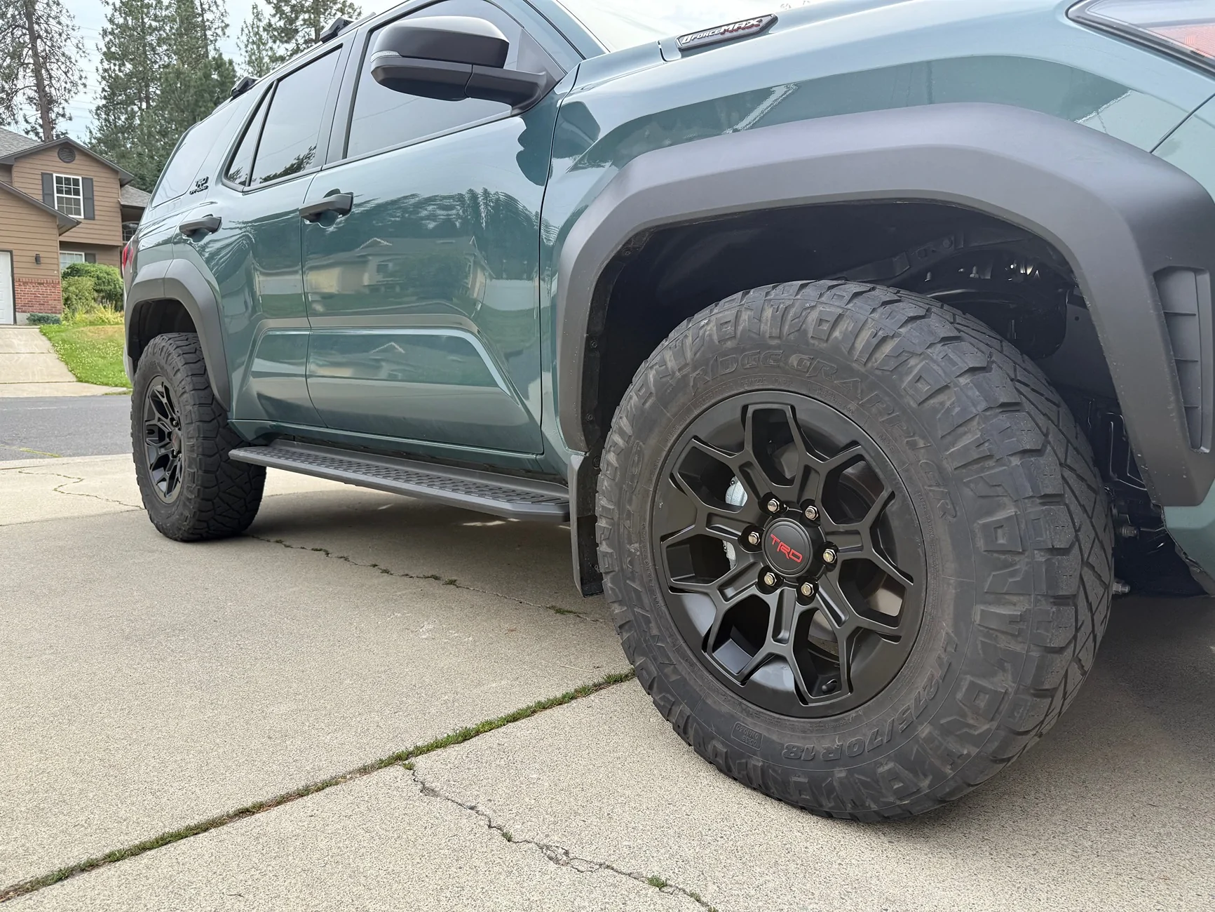 2025 4runner 6th gen 2025 TRD Pro wheels / tires on TRD Sport - any wheel poke? IMG_2811