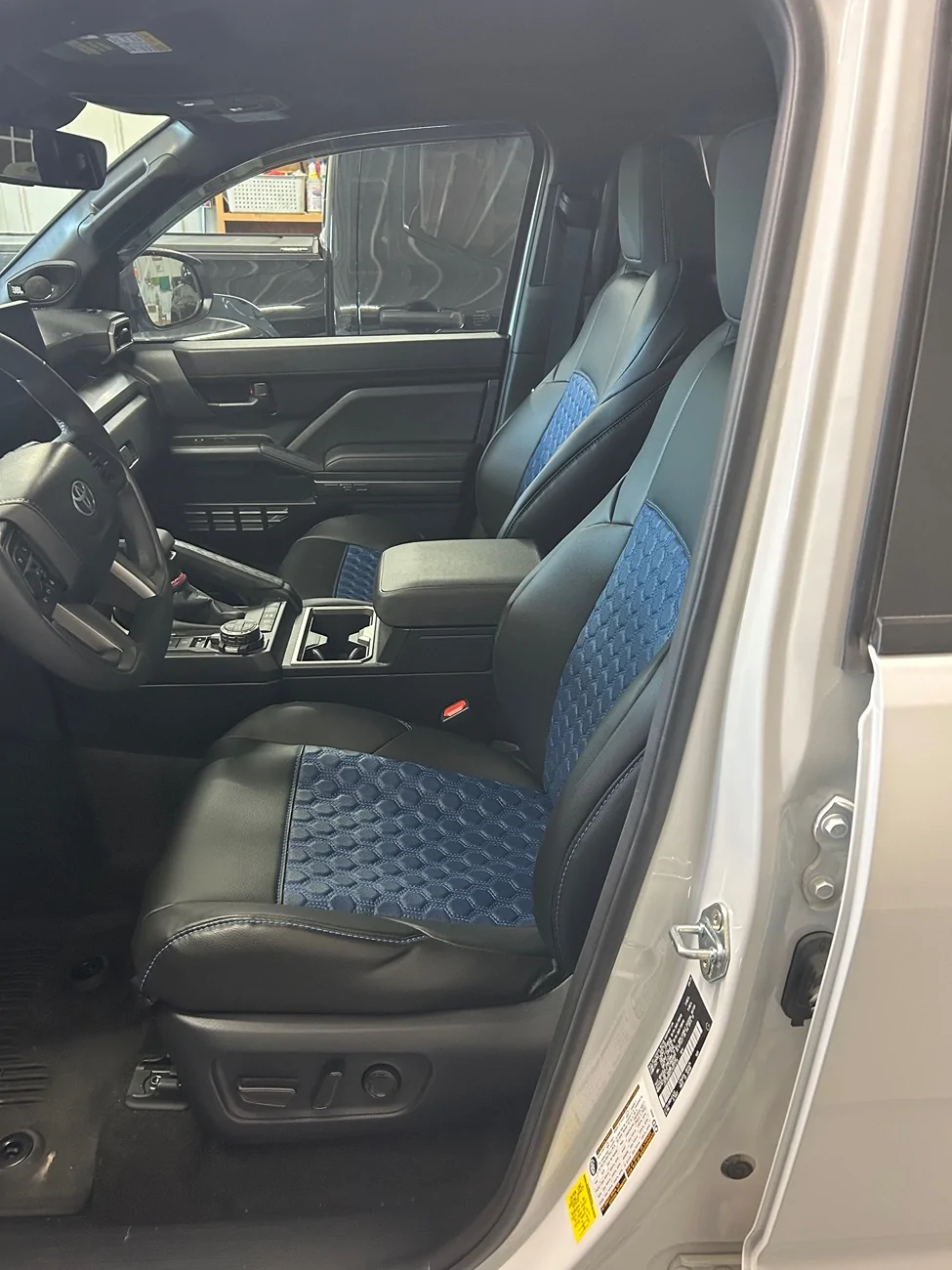 2025 4runner 6th gen 2025 6th Gen SR5 Seat Covers - Options / Recommendations? IMG_0703