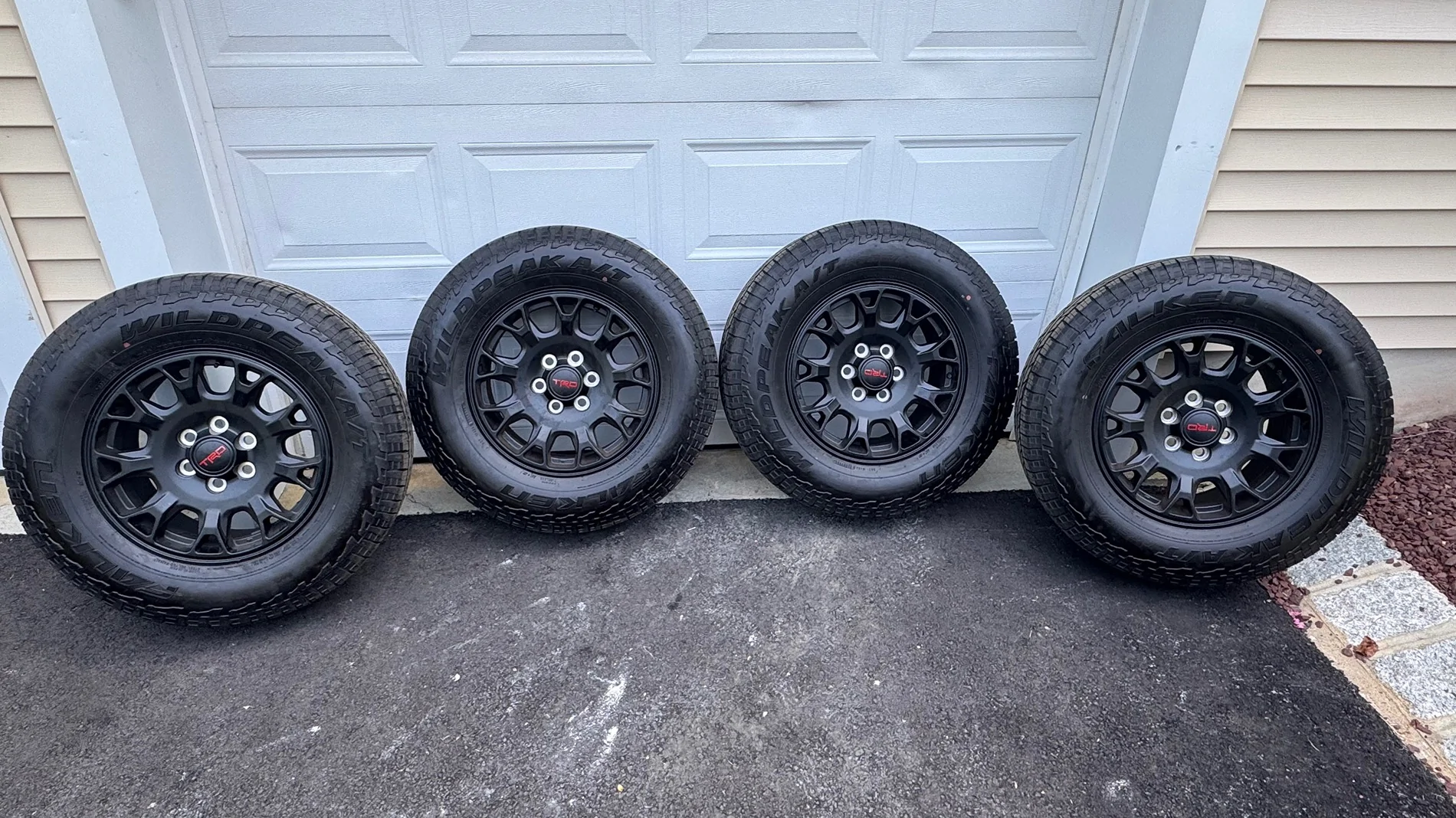 2025 4runner 6th gen WTS: Falken Wildpeak AT3wA with TRD Black Wheels IMG_2496